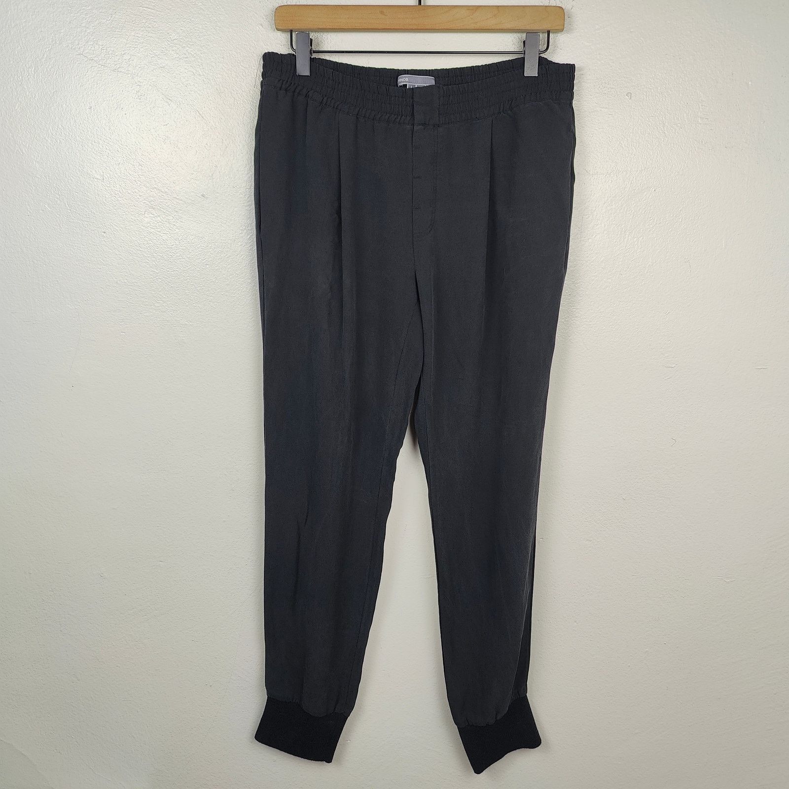 Vince Vince Silk Pants Women Large Black Tapered Leg Minimalist Size 29" - 1 Thumbnail