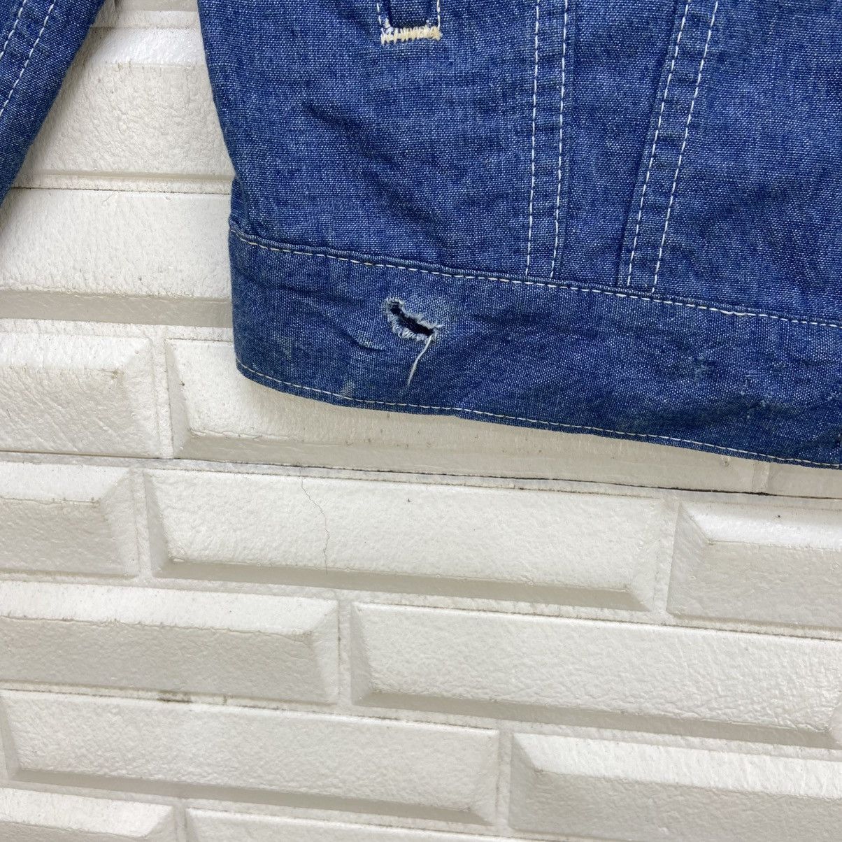 Levi's Vintage Levi’s Denim Trucker Jacket Size US S / EU 44-46 / 1 - 14 Thumbnail