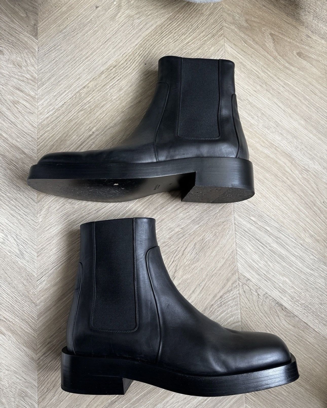 Jil Sander Men's Square Toe Chelsea Boots - EU44 - Black