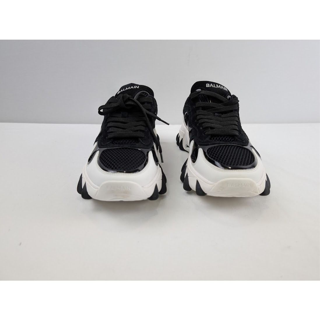 Balmain o1rshd1 Men's B-East Low-Top Sneakers in Black/White Size US 12 / EU 45 - 8 Thumbnail