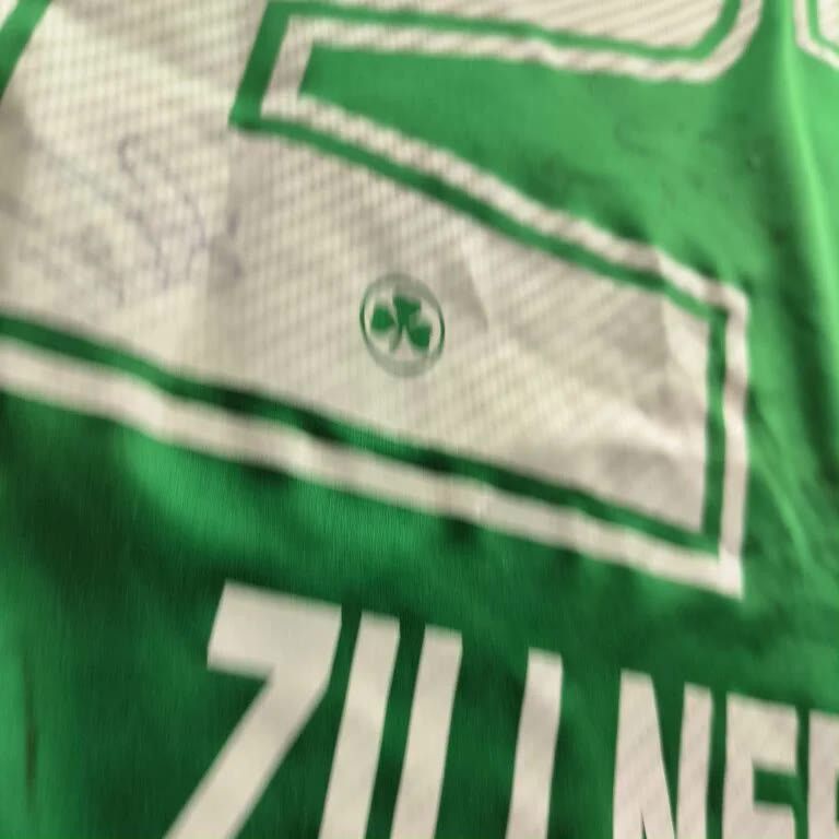 Other SIGNED Greuther Fürth 10-11 Jako Zillner football jersey M/L Size US M / EU 48-50 / 2 - 11 Thumbnail