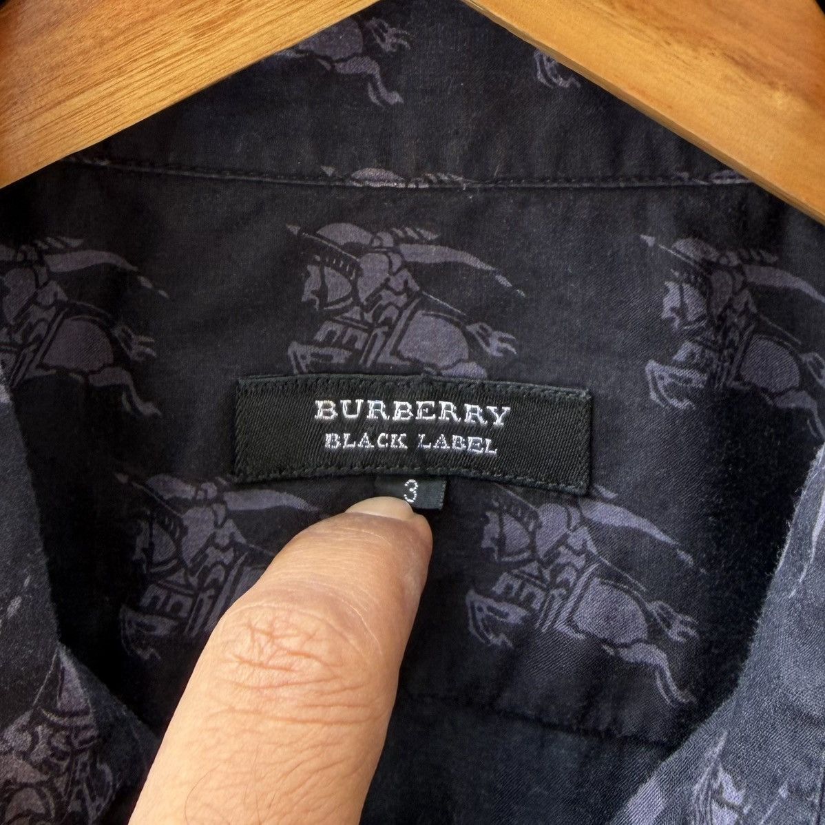 Burberry Burberry Black Label Fullprint Logo Button Up Size US L / EU 52-54 / 3 - 10 Thumbnail