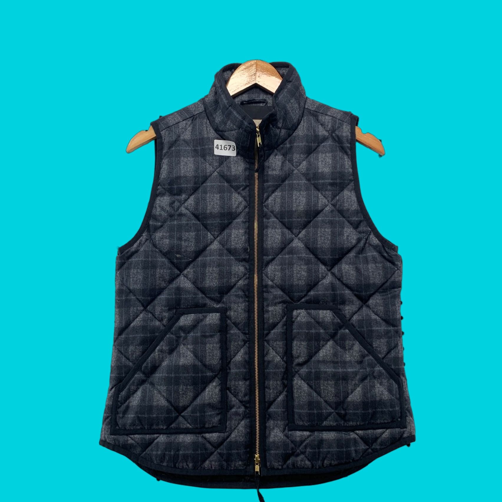 J.Crew JCrew Down Quilted Vest Women Small Gray Plaid Sleeveless Puffer 19x24.5 Size S / US 4 / IT 40 - 1 Thumbnail