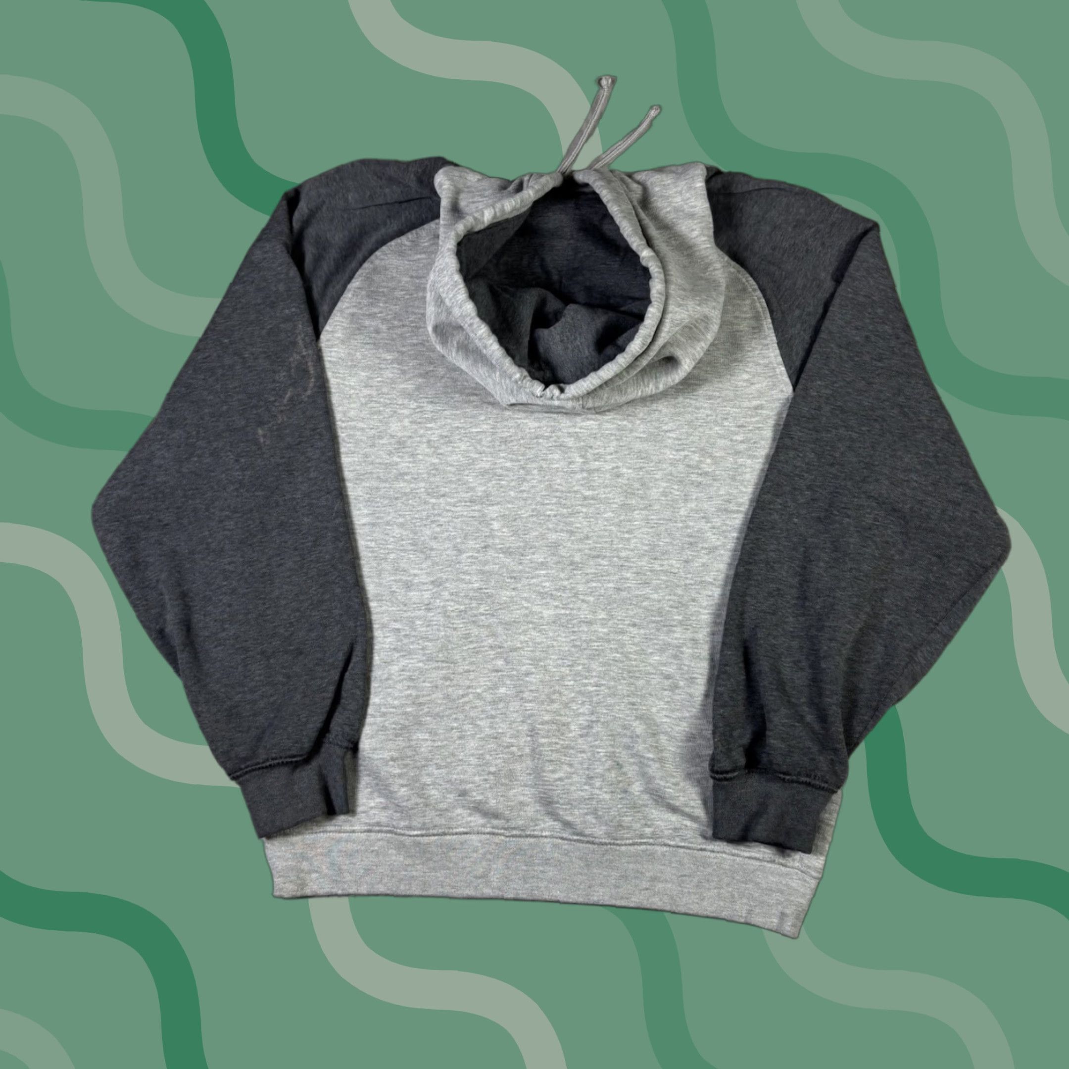 Nike VINTAGE Nike Hoodie Gray Pullover Mens M Y2K 90s Size US M / EU 48-50 / 2 - 1 Thumbnail