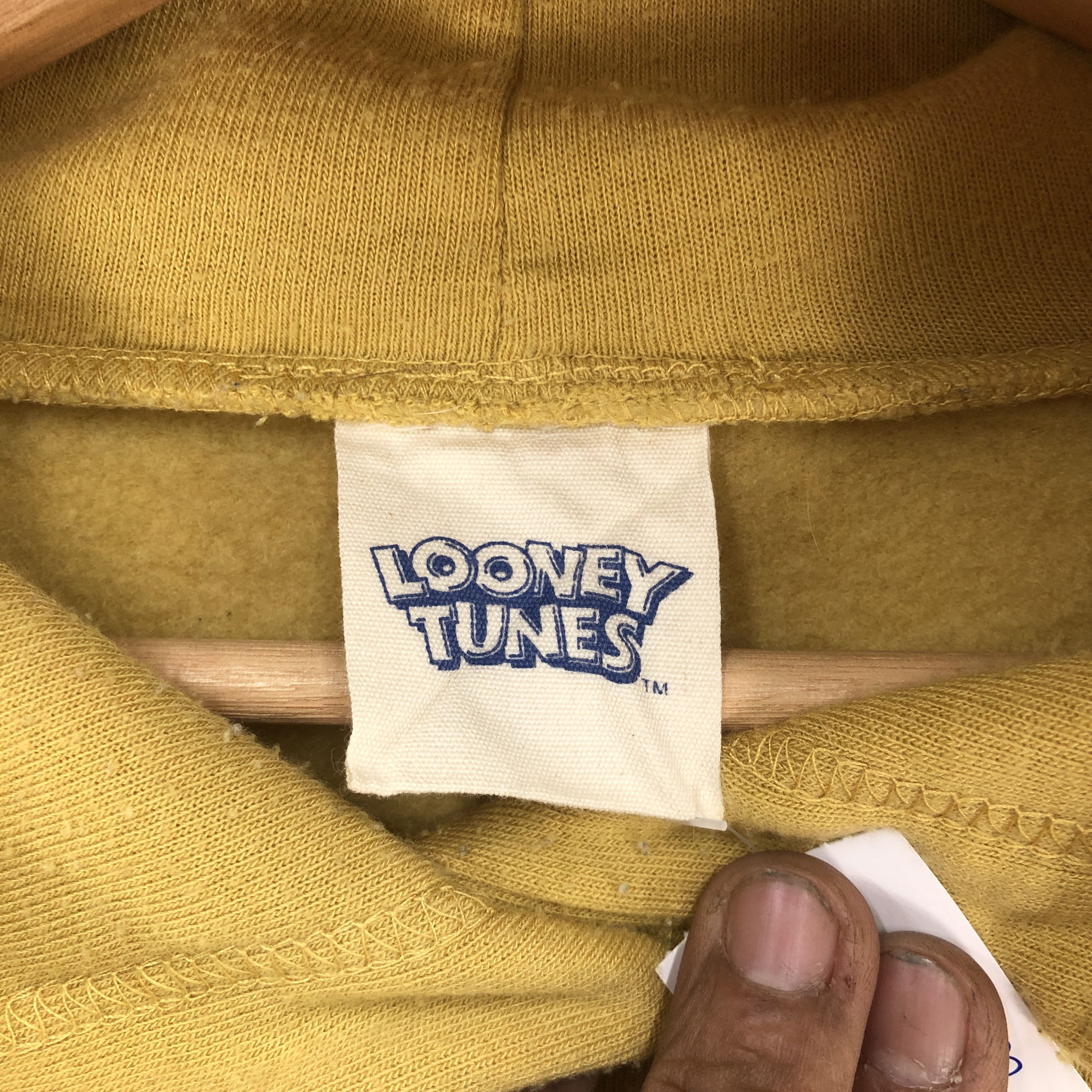 Cartoon Network × Vintage × Warner Bros Tweety Bird Sweatshirt Hooded Warner Bros Cartoon Sweater Size US XL / EU 56 / 4 - 4 Thumbnail