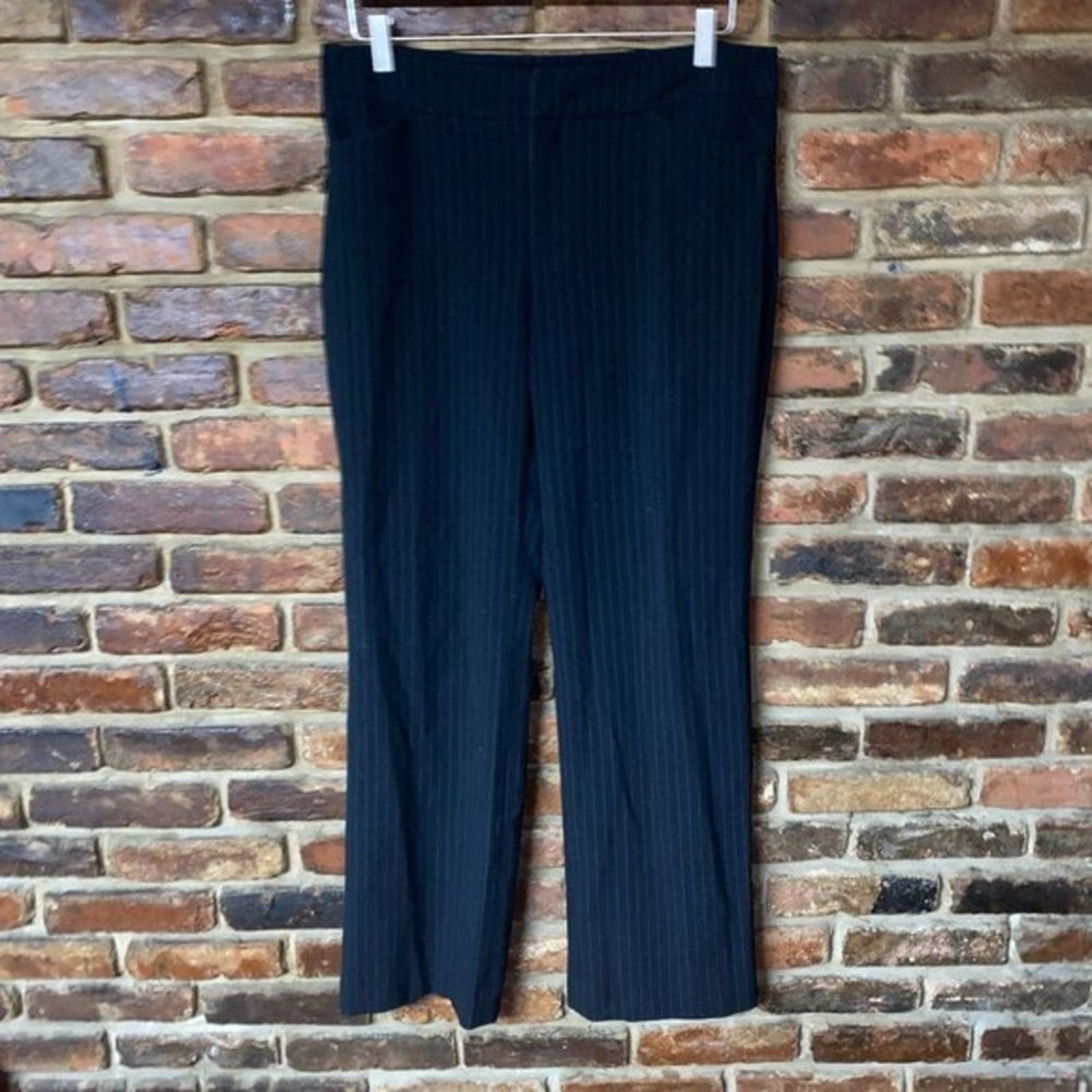 Other Rafaella Black & White Pinstripe Wide Leg Dress Pant 10 Size 32" / US 10 / IT 46 - 1 Thumbnail