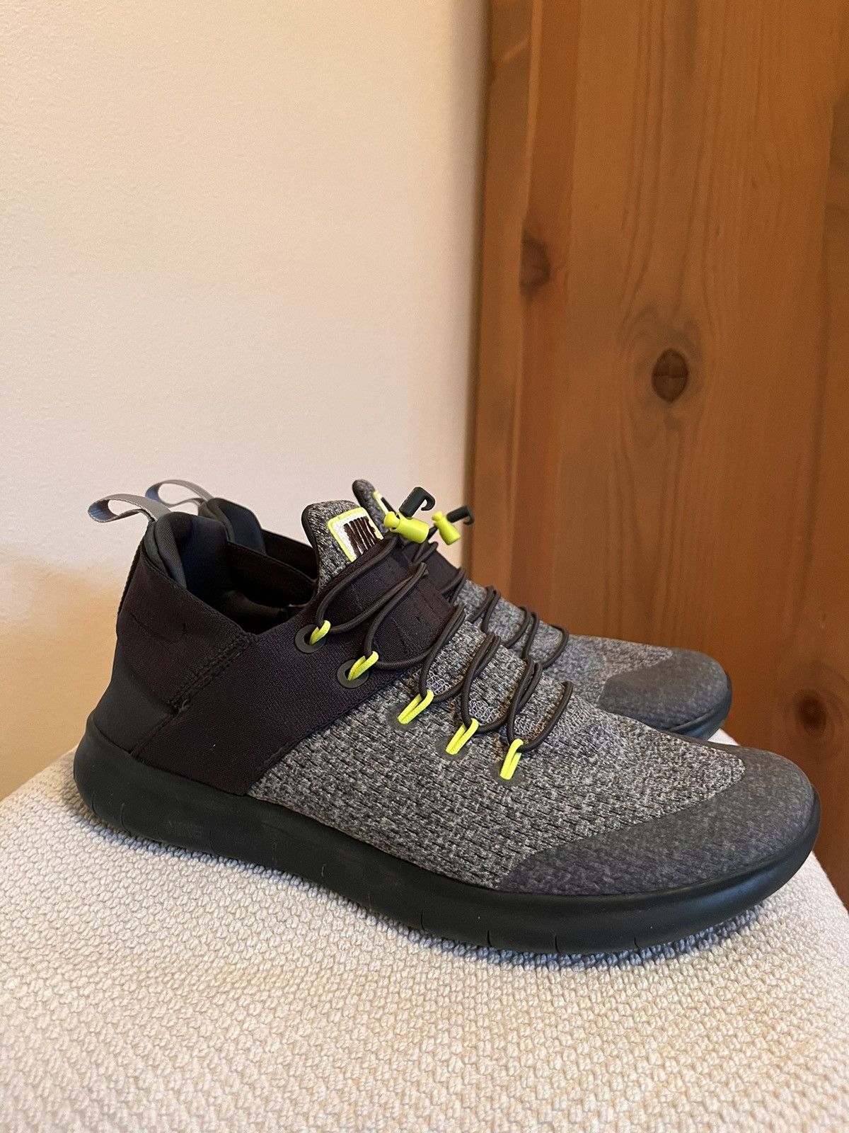 Nike nike free rn commuter 2017 922910-001 Size US 8.5 / EU 41-42 - 3 Thumbnail