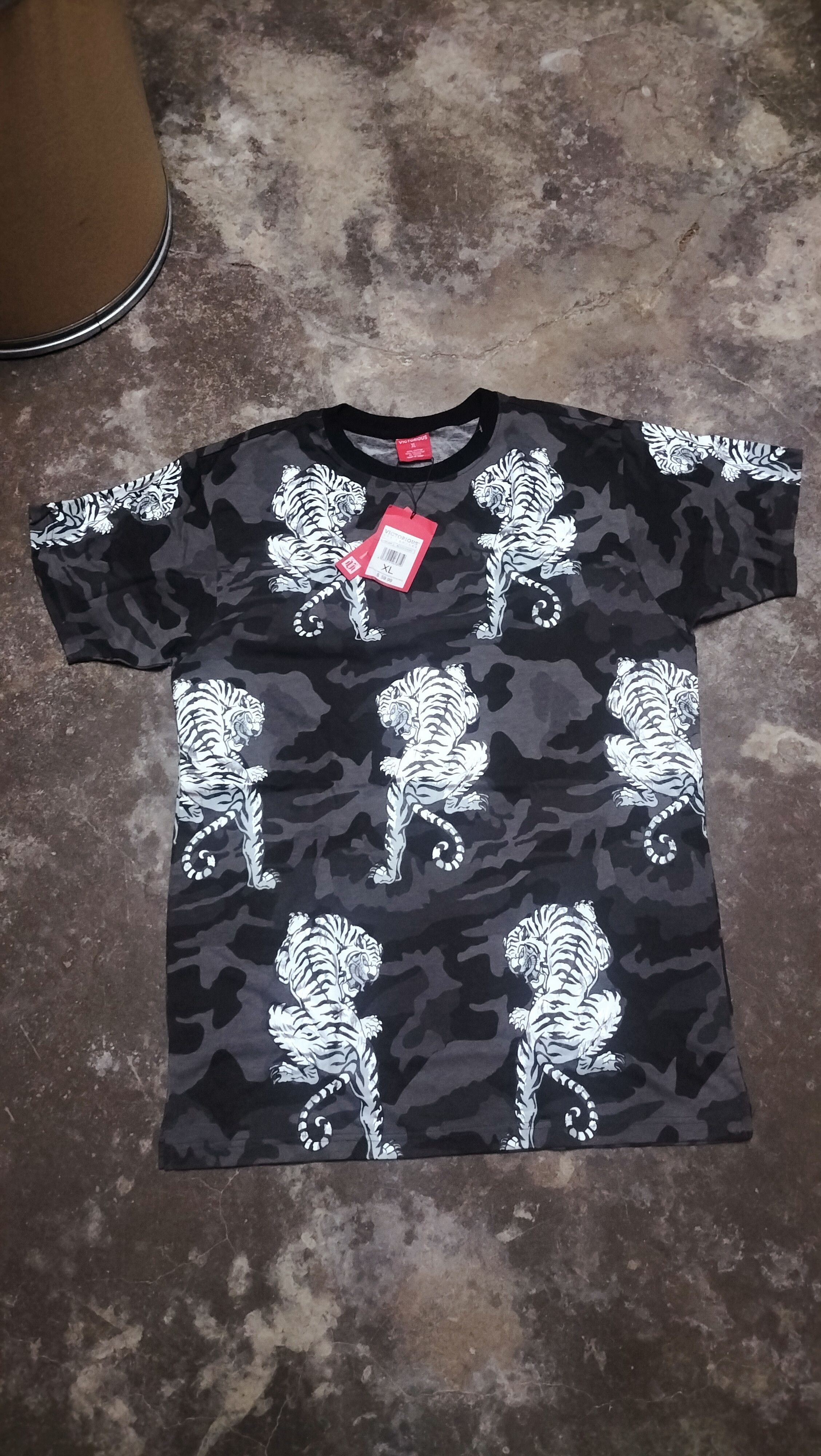 Japanese Brand Vintage Victorious Sukajan Tigers Overprint Size US XL / EU 56 / 4 - 1 Thumbnail