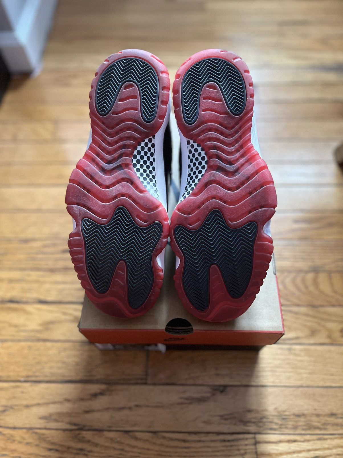 Jordan Brand Jordan 11 Retro Playoffs Bred (2019) Size US 10 / EU 43 - 5 Thumbnail