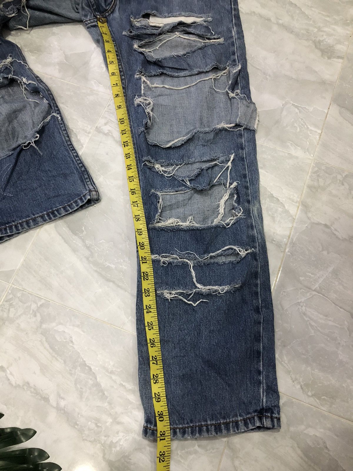 Levi's Vtg. Levi’s 550 Distressed Custom Ripped Jeans - One of One Size US 31 - 18 Thumbnail