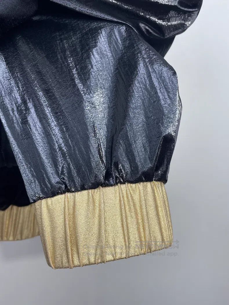 Chanel Chanel 23C black and gold jacket Size XS / US 0-2 / IT 36-38 - 3 Thumbnail