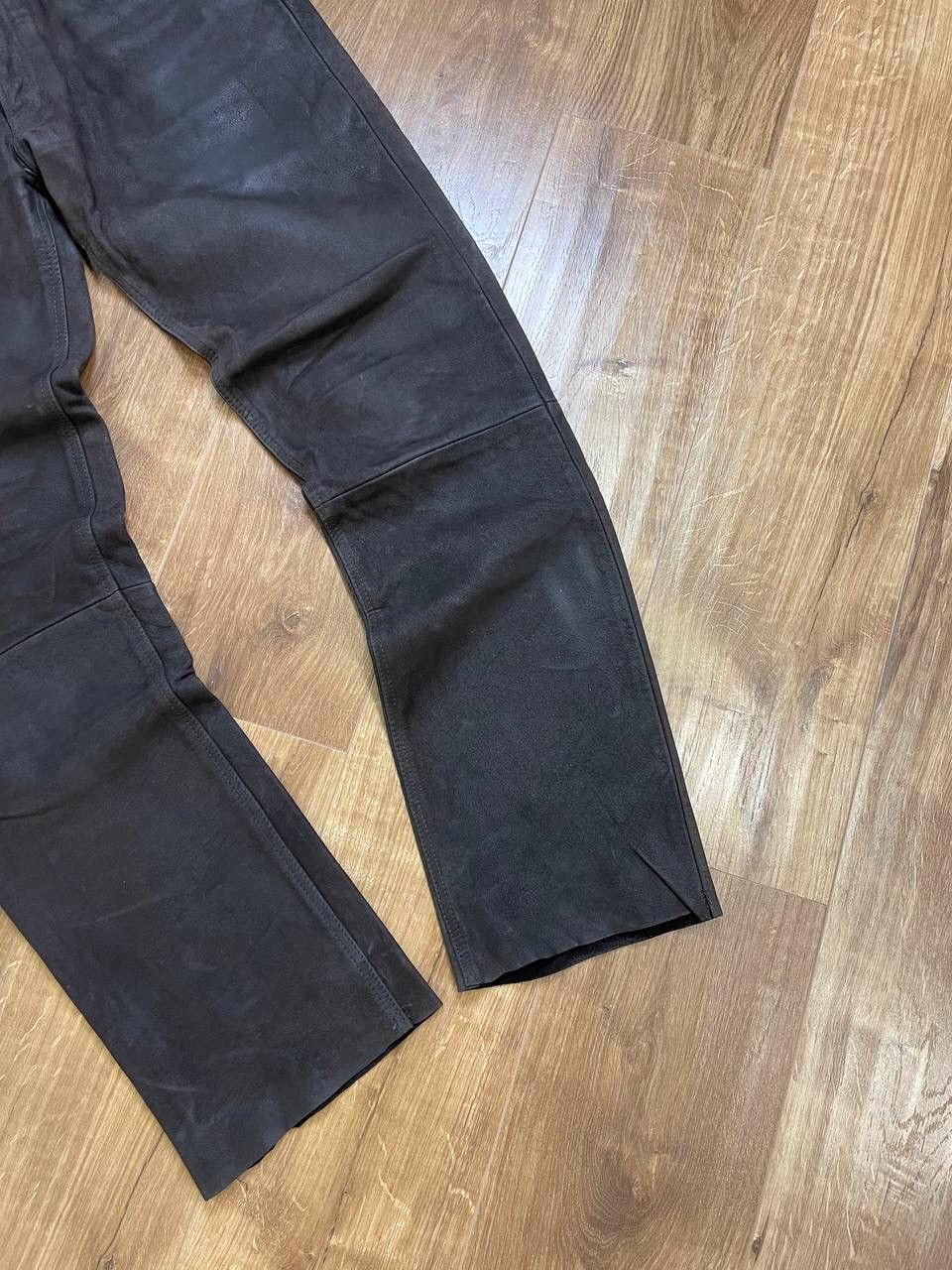 Genuine Leather × Vintage Vintage 90’s Y2K Style Classic Casual Black Leather Pants Size US 36 / EU 52 - 2 Thumbnail