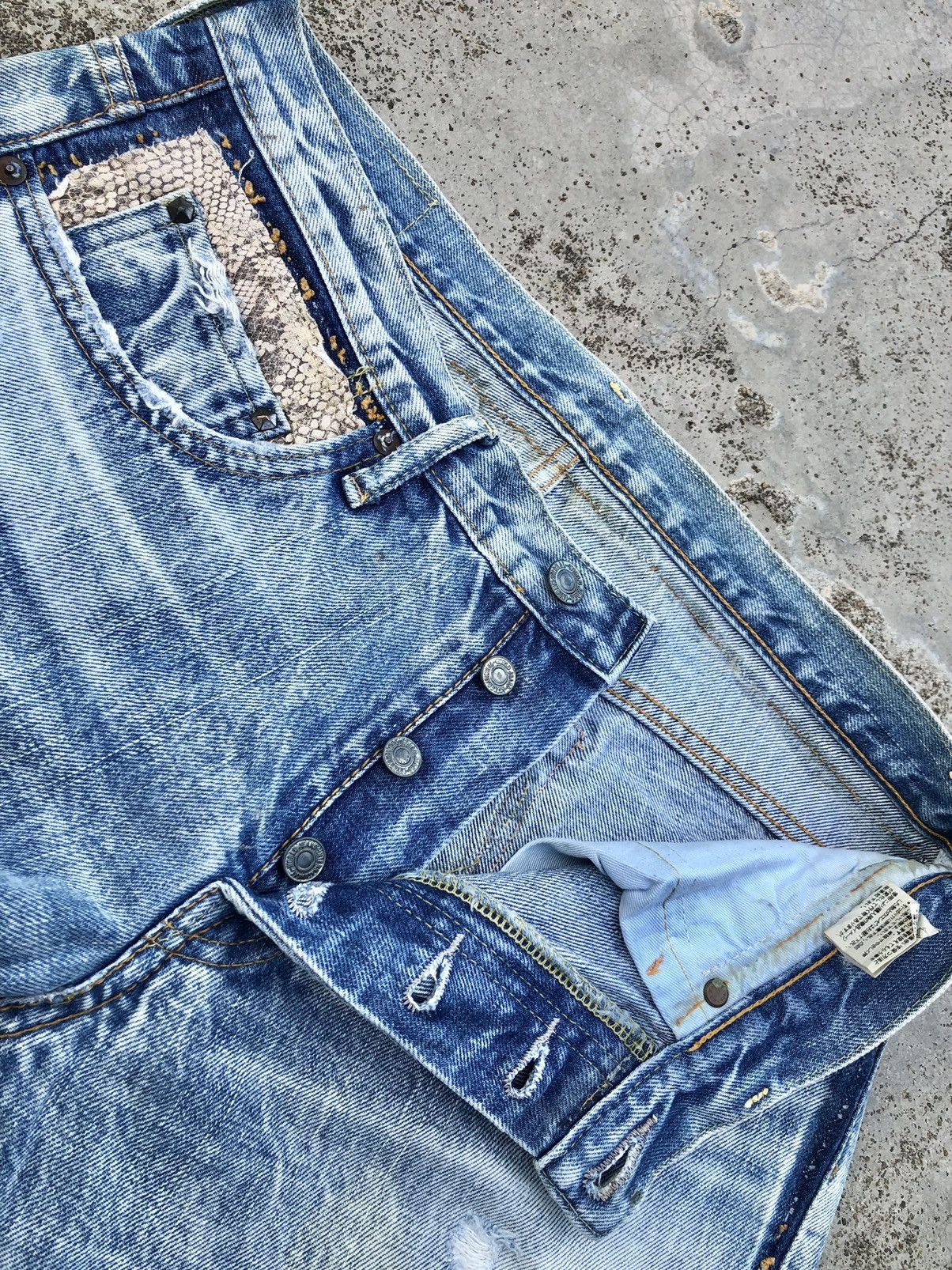 Japanese Brand RNA TRANSFORM &NEW BLUE JEANS Size US 31 - 8 Thumbnail