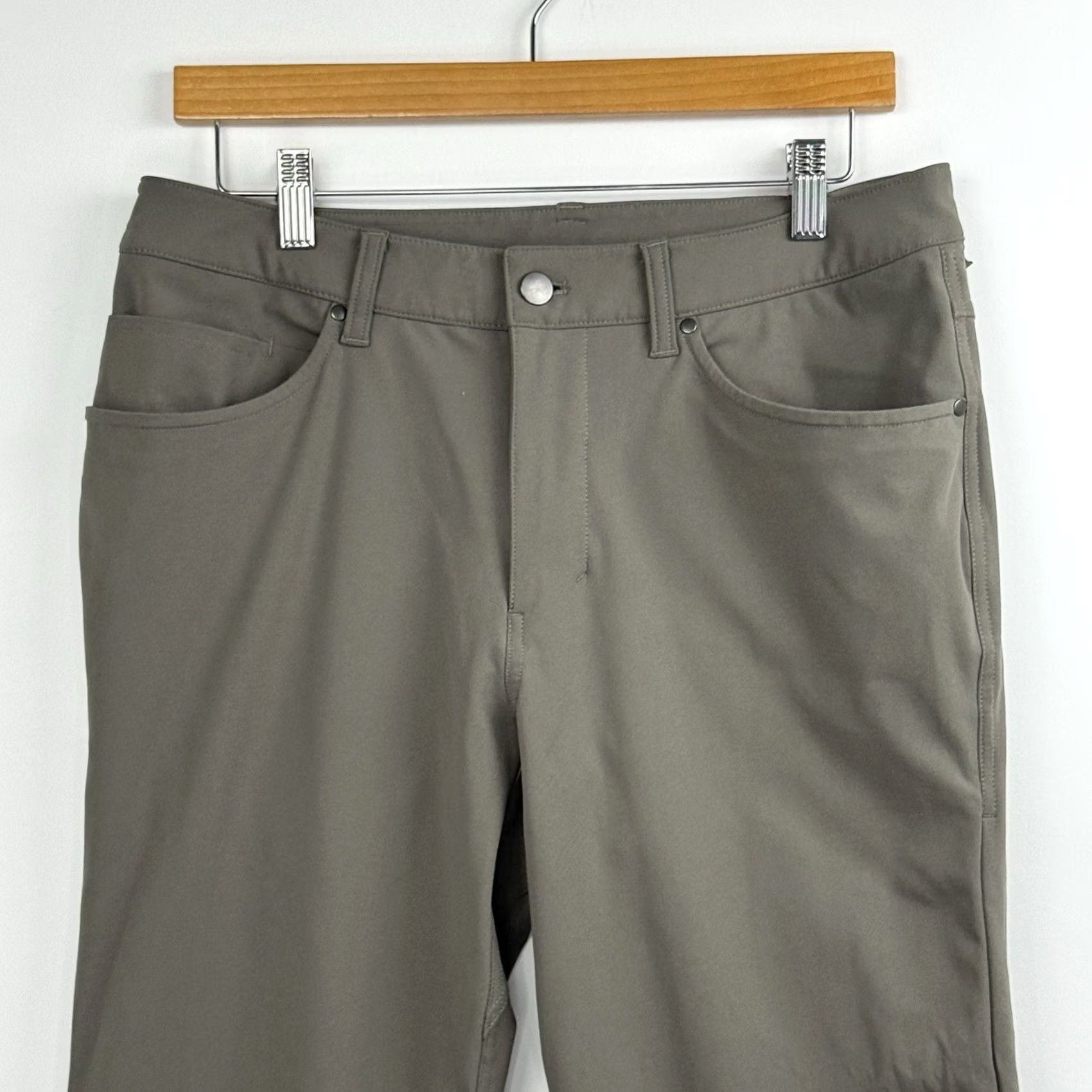 Lululemon VINTAGE? No. Lululemon ABC Pants Men 31 5-Pocket Classic Warpstreme Gray Shirt? Size US 31 - 2 Thumbnail