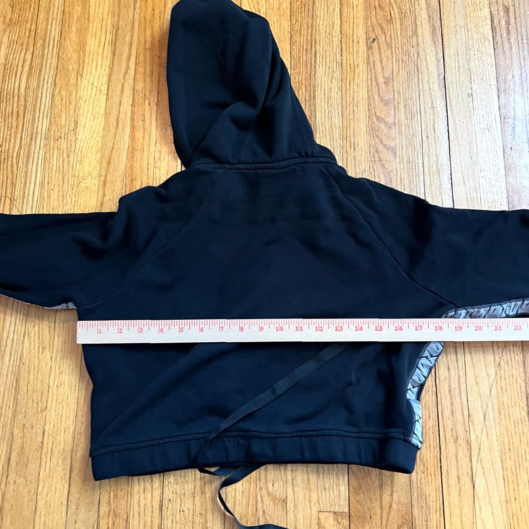 Gymshark Gymshark Hoodie Womens Small Black Crop Sweatshirt Size S / US 4 / IT 40 - 5 Thumbnail