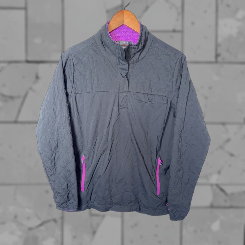 Outdoor Research Outdoor Research Pullover Womens M Black With Purple Fleece Lining Windbreaker Size M / US 6-8 / IT 42-44 - 1 Thumbnail