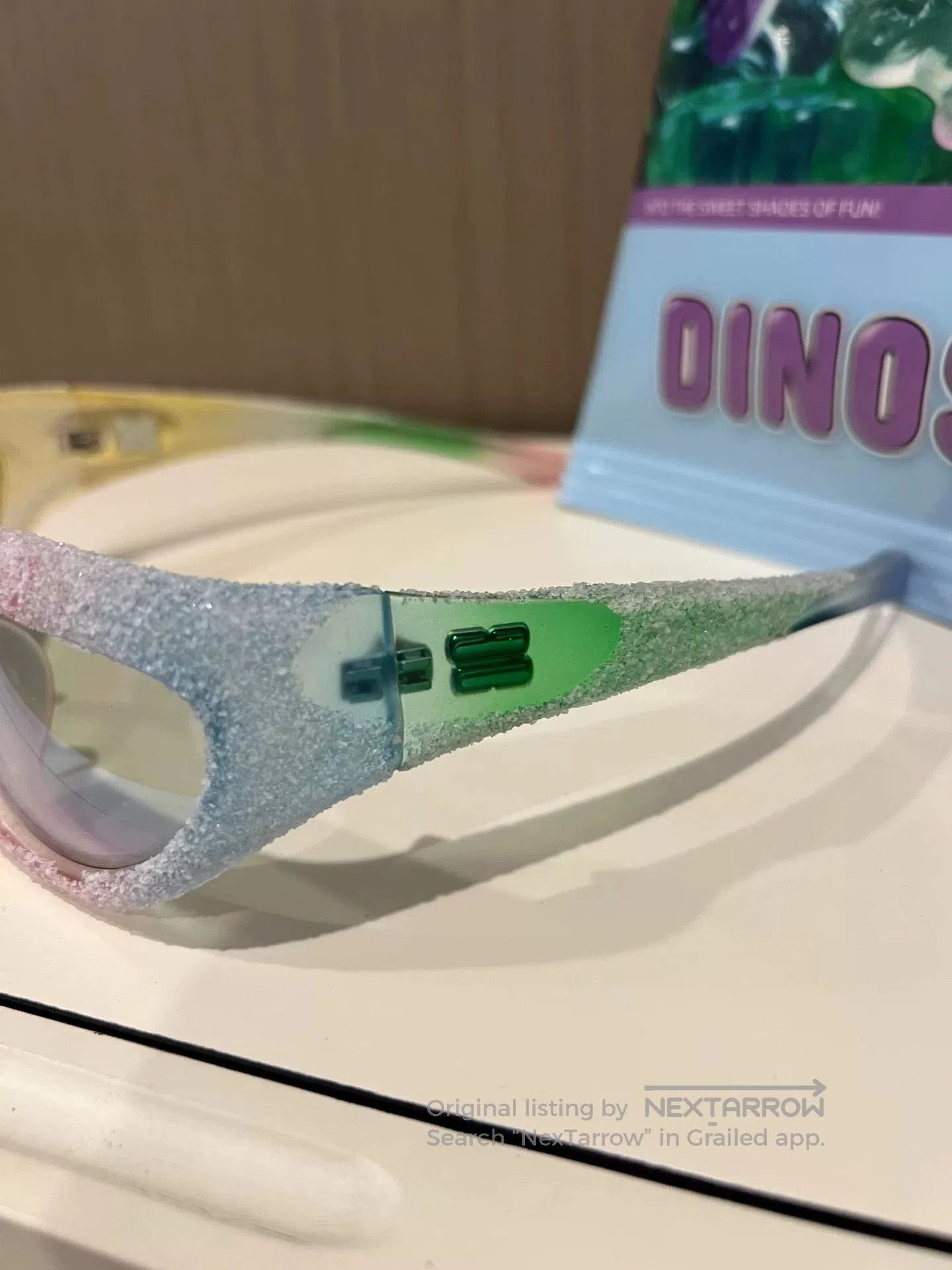 Gentle Monster Gentle Monster Yummy Sunglasses in Pastel. Size ONE SIZE - 3 Thumbnail