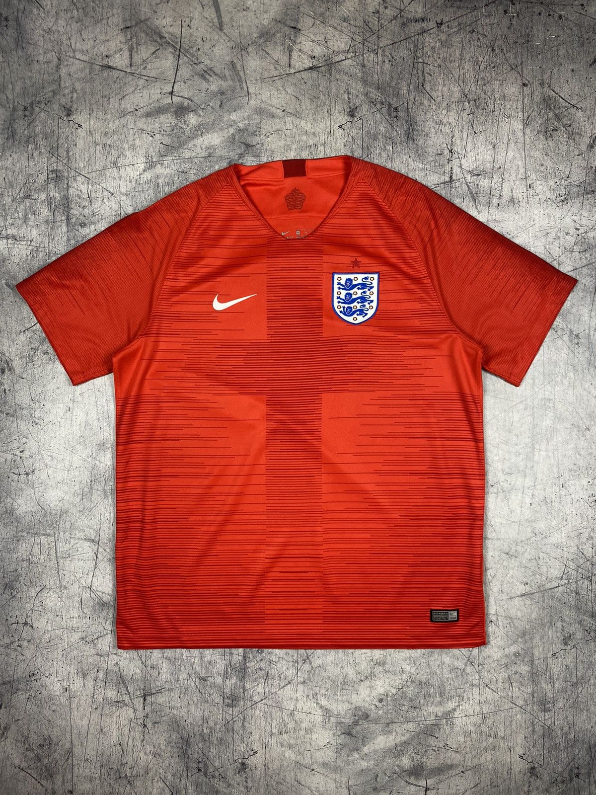 Nike Nike England 2018 Soccer Jersey Size US L / EU 52-54 / 3 - 2 Thumbnail
