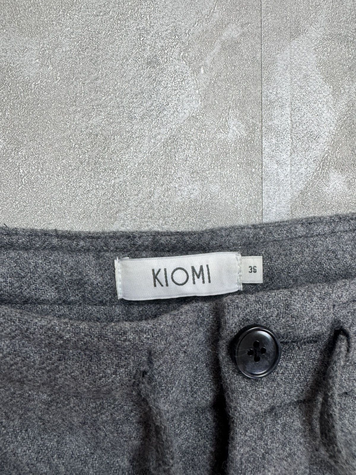 Japanese Brand KIOMI Wool JOGGING PANTS Mens size 36 Size US 36 / EU 52 - 4 Thumbnail