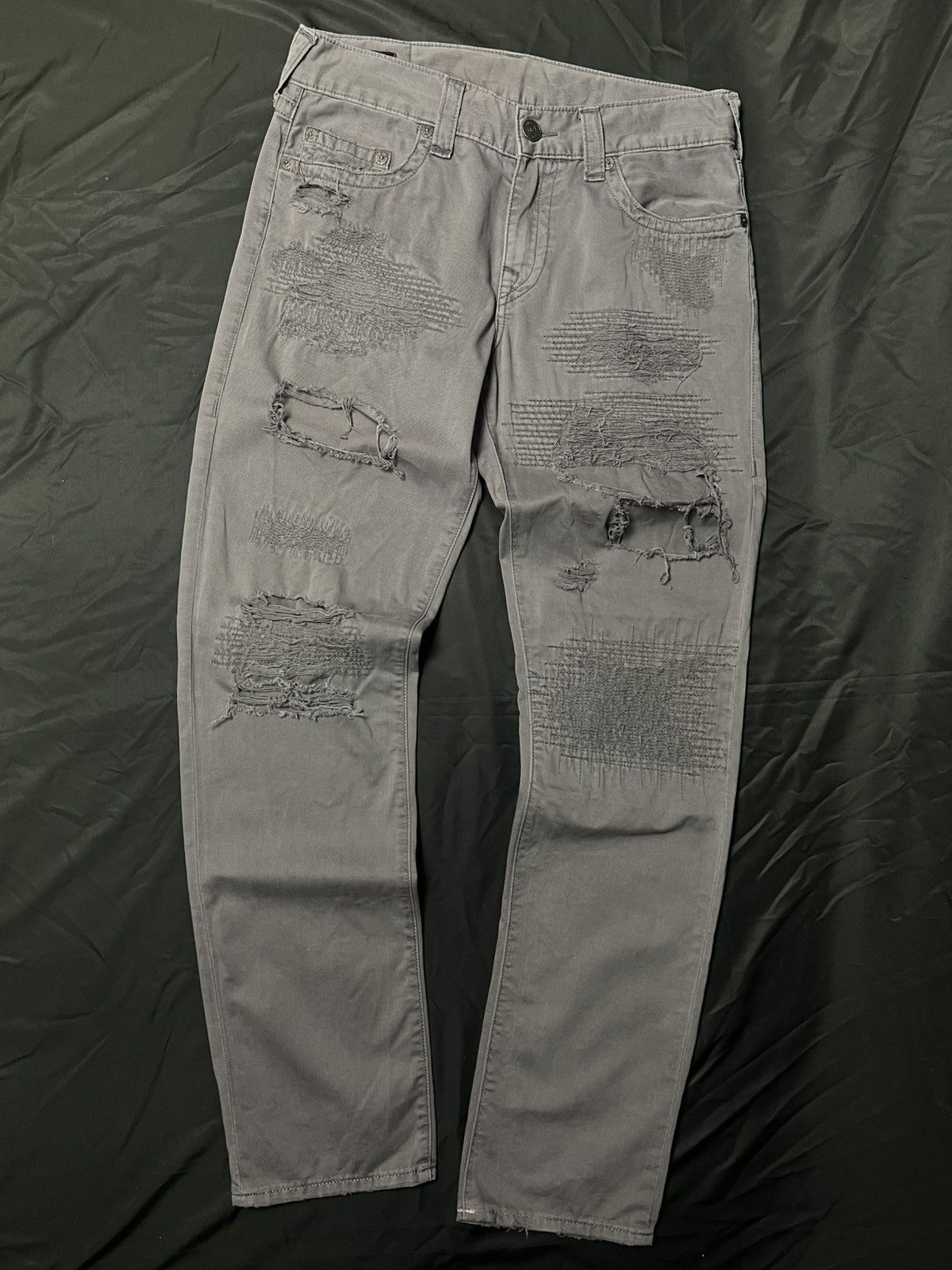 True Religion True Religion distressed Geno Relaxed Slim pants jeans Size US 32 / EU 48 - 3 Thumbnail