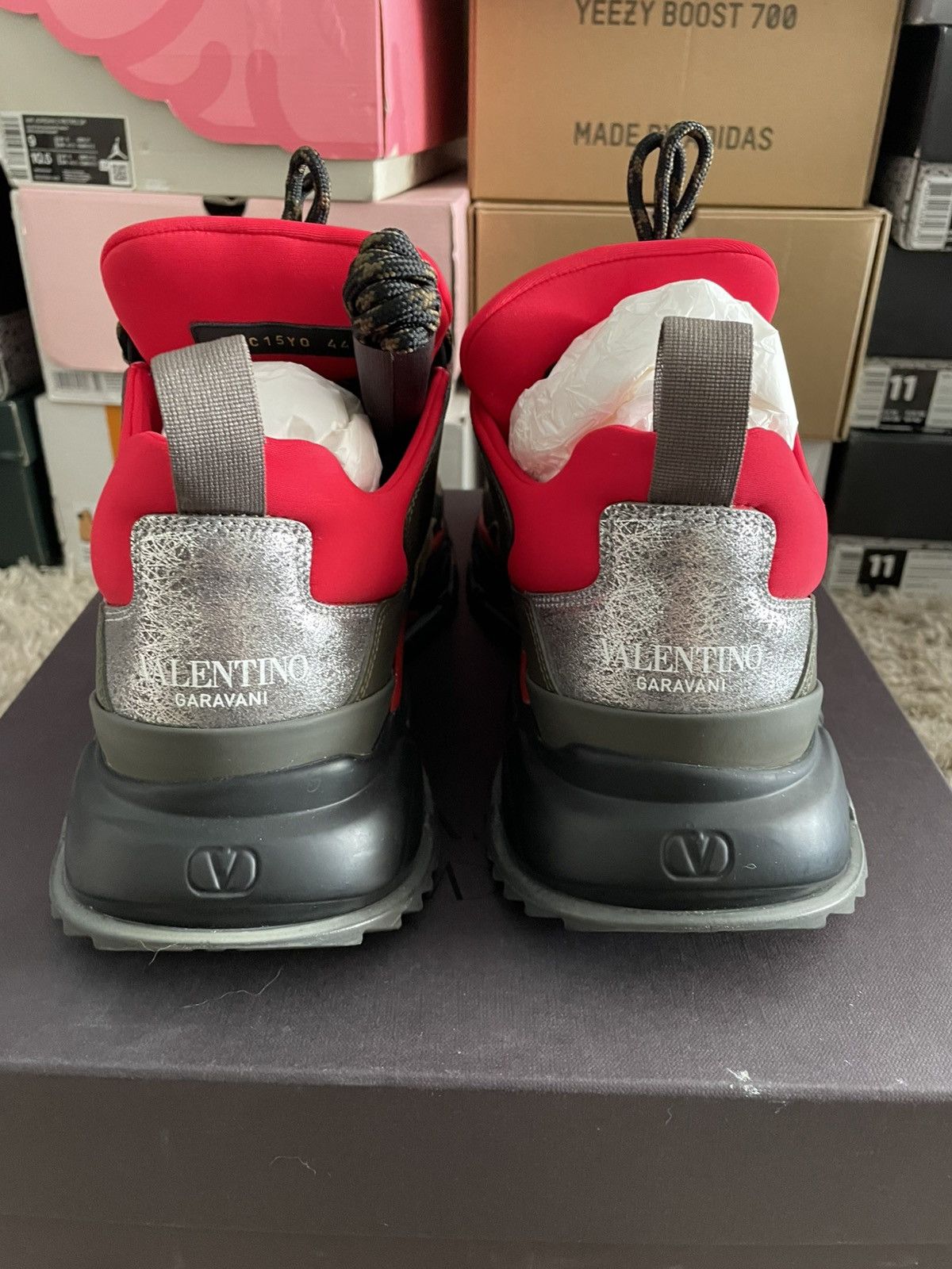 Valentino Valentino Garavani Trekking Sneakers in khaki green and red Size US 11 / EU 44 - 6 Thumbnail