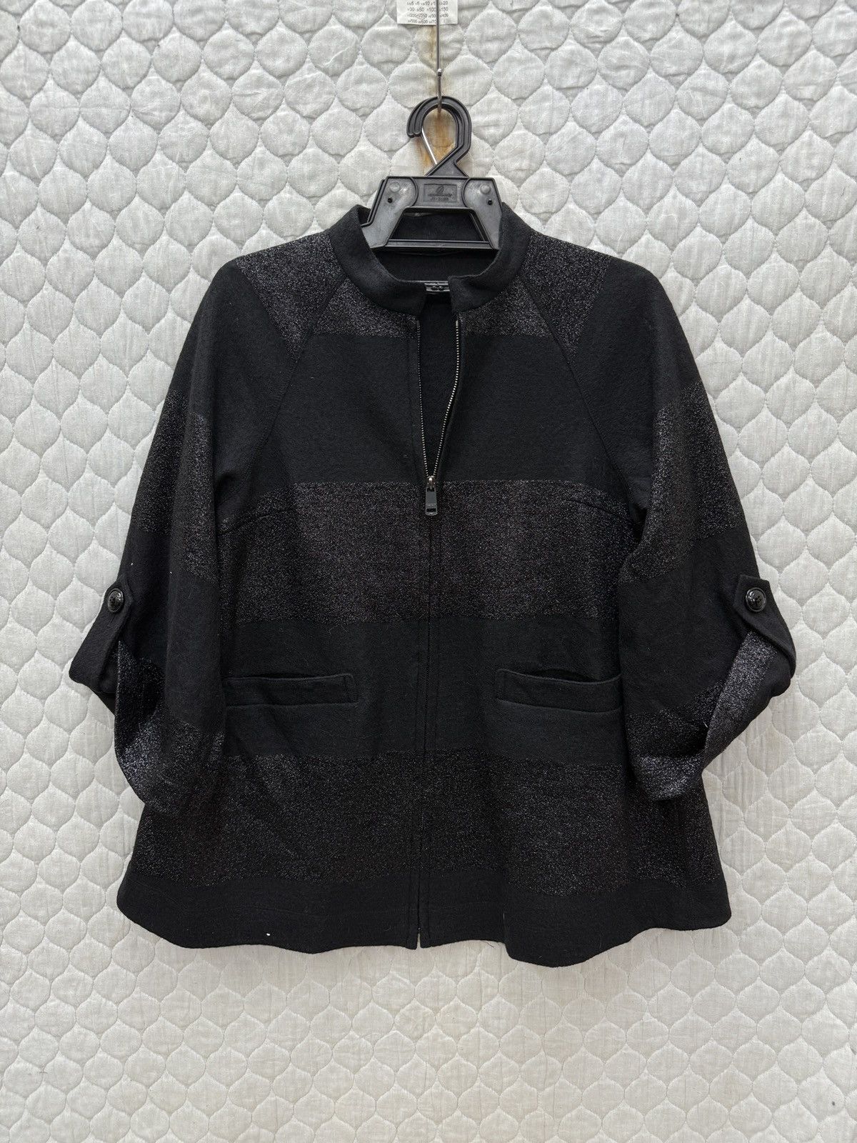 Burberry 🔥🔥🔥STEALS BURBERRY JACKET Size M / US 6-8 / IT 42-44 - 1 Thumbnail