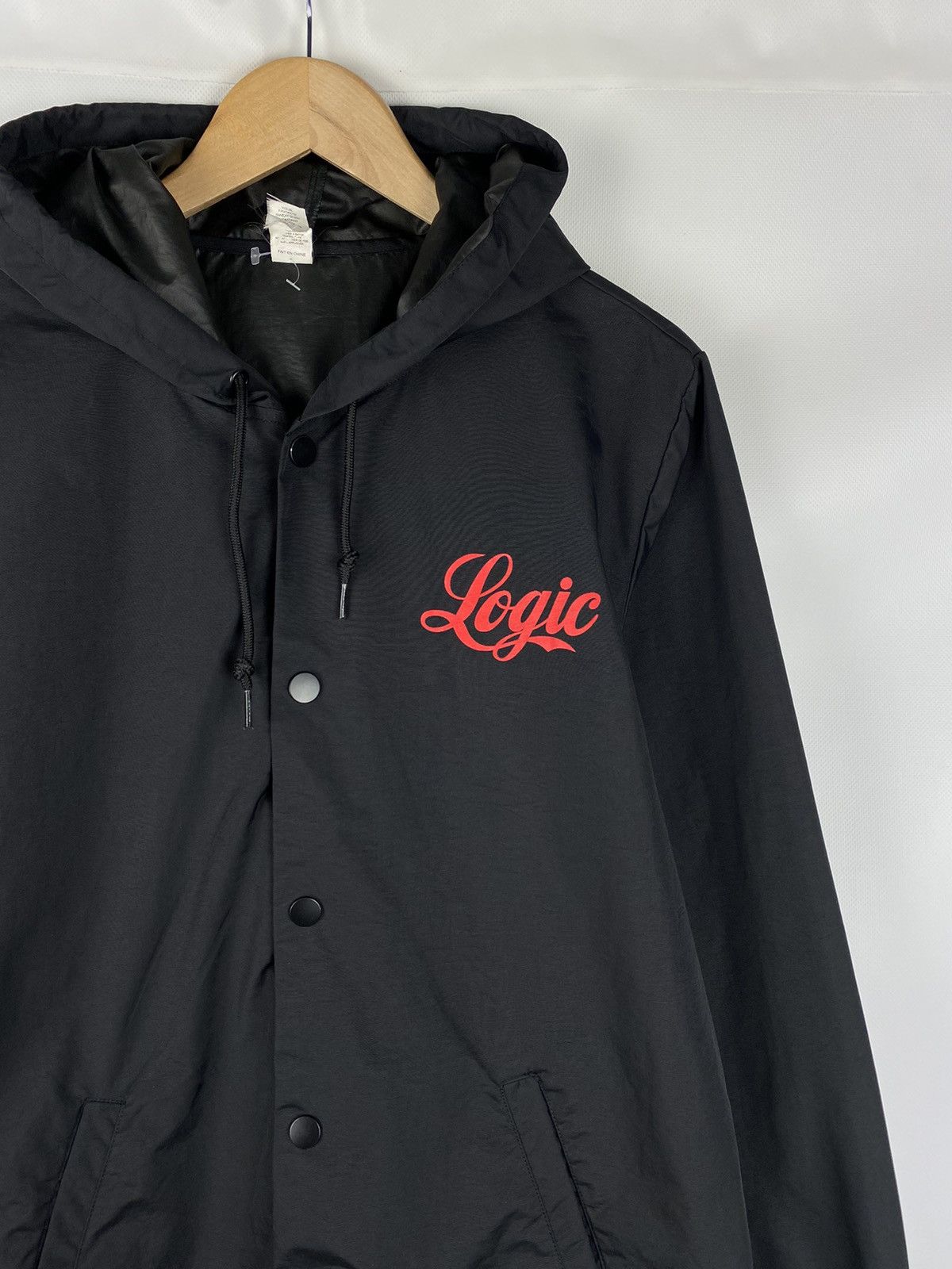 Independent Trading Co. Independent men’s hooded windbreaker jacket size M Size US M / EU 48-50 / 2 - 3 Thumbnail