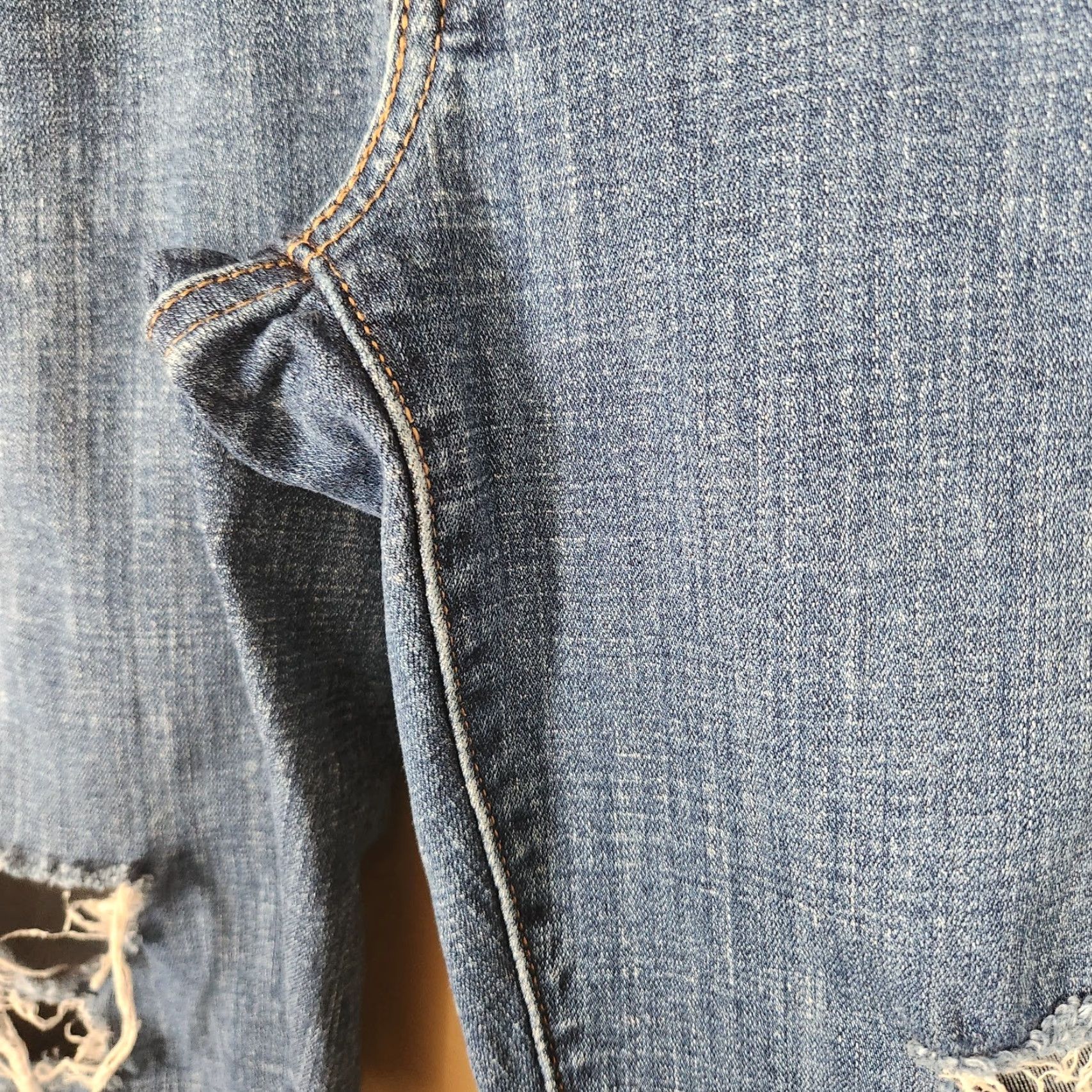 Levi's VINTAGE not applicable. Final: Levi's Jeans Womens Medium Wash Distressed Mid Rise Boyfriend Jeans-Size 30 Size 30" / US 8 / IT 44 - 5 Thumbnail