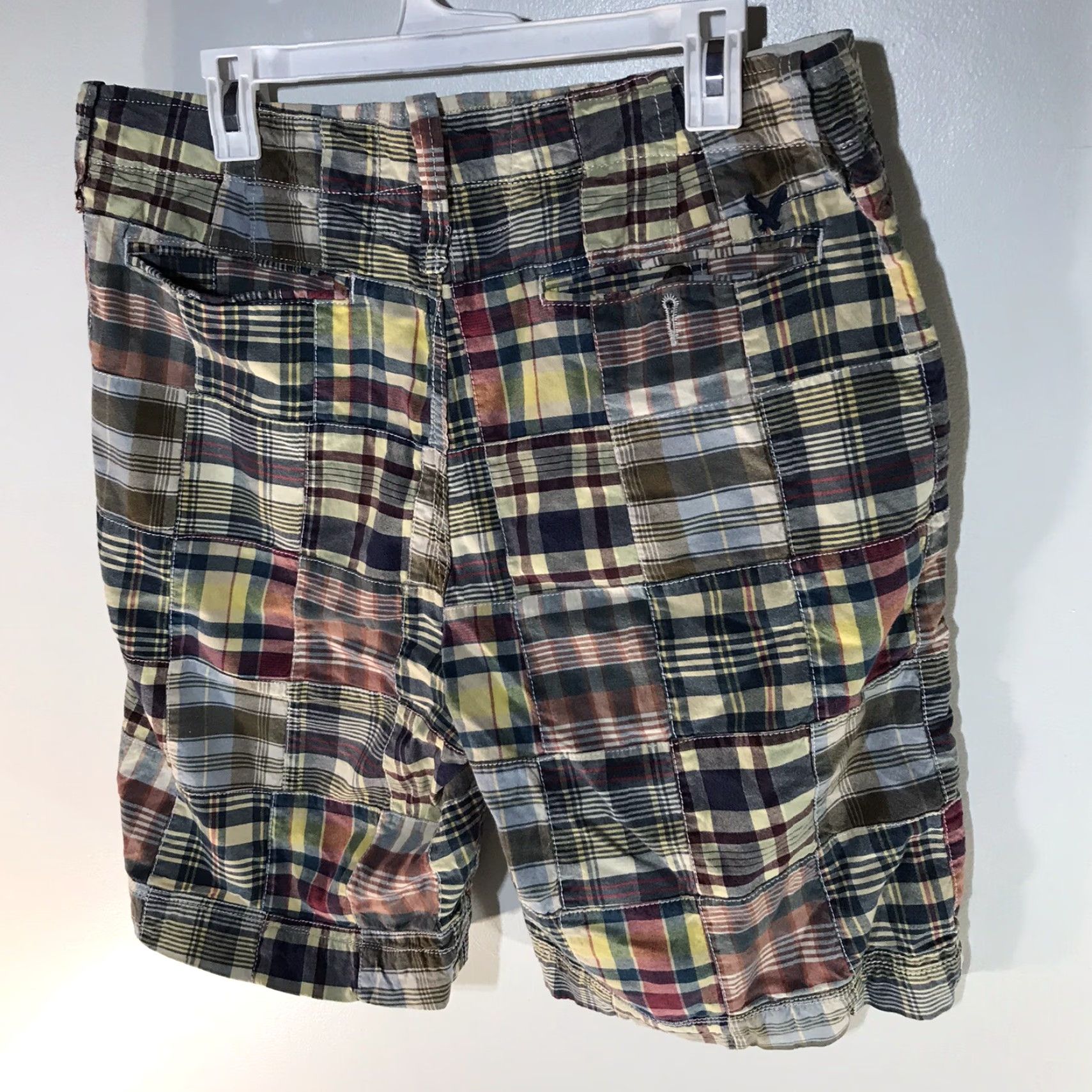 American Eagle Outfitters American Eagle Outfitters Multi Patchwork Cotton Shorts Mens Size 34 Multicolor Chino Casual Travel Summer Size US 34 / EU 50 - 3 Thumbnail