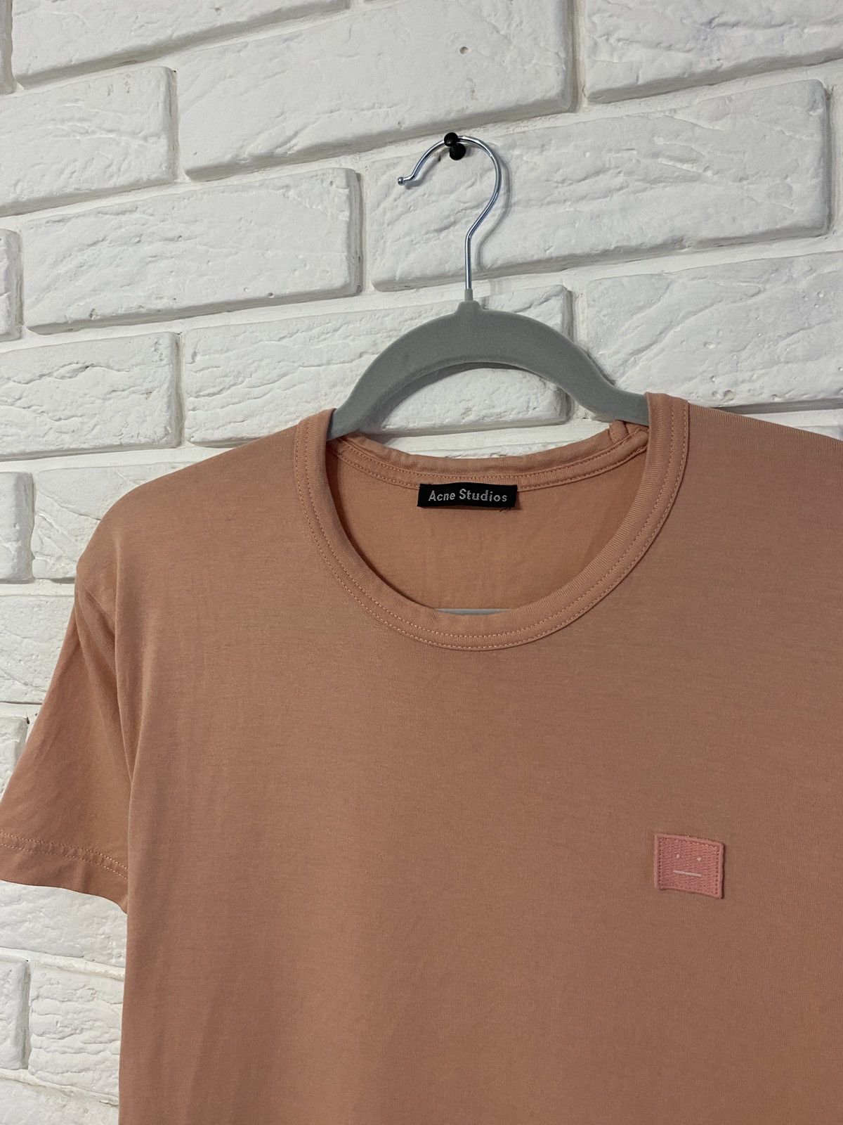 Acne Studios Acne Studios Face Logo T-Shirt Size S / US 4 / IT 40 - 2 Thumbnail