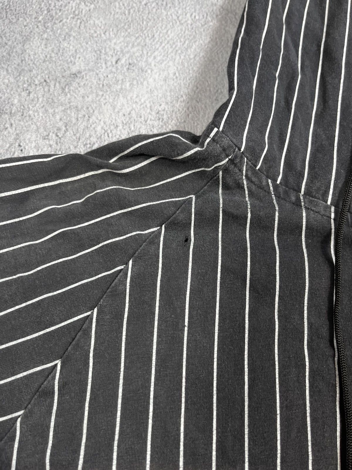 Japanese Brand × Vintage Vintage Y2K striped bondage ghotic wings zip hoodie Size M / US 6-8 / IT 42-44 - 12 Thumbnail