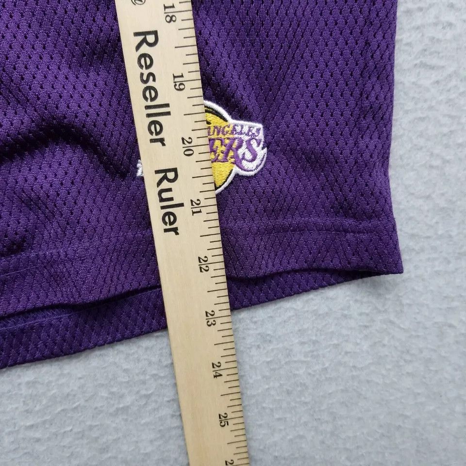 NBA Los Angeles Lakers Shorts Mens Medium Purple Pockets NBA Size US 36 / EU 52 - 7 Thumbnail