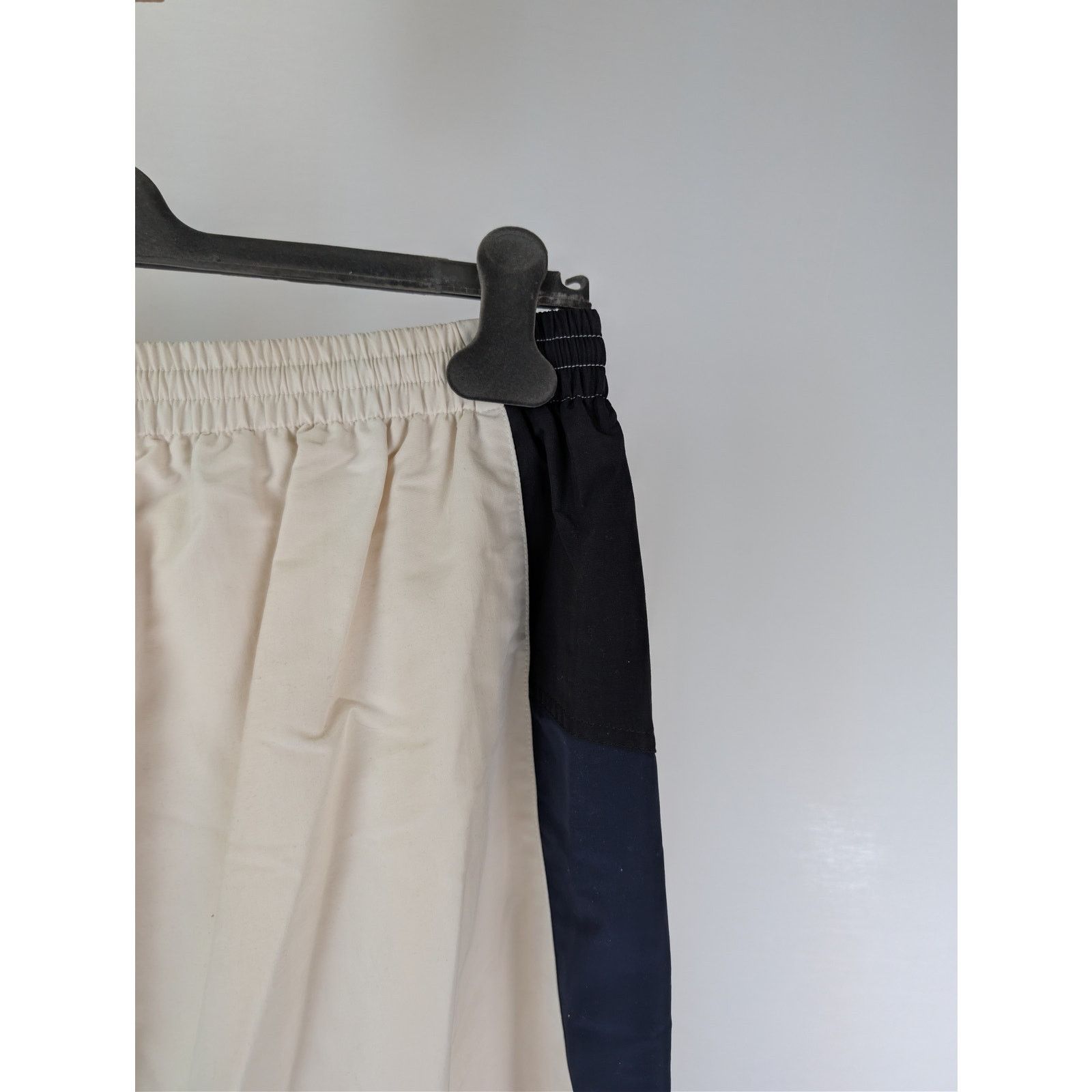 Balenciaga o1rshd1 Medium Fit Tracksuit Pants in Beige/Black Size US 36 / EU 52 - 13 Thumbnail