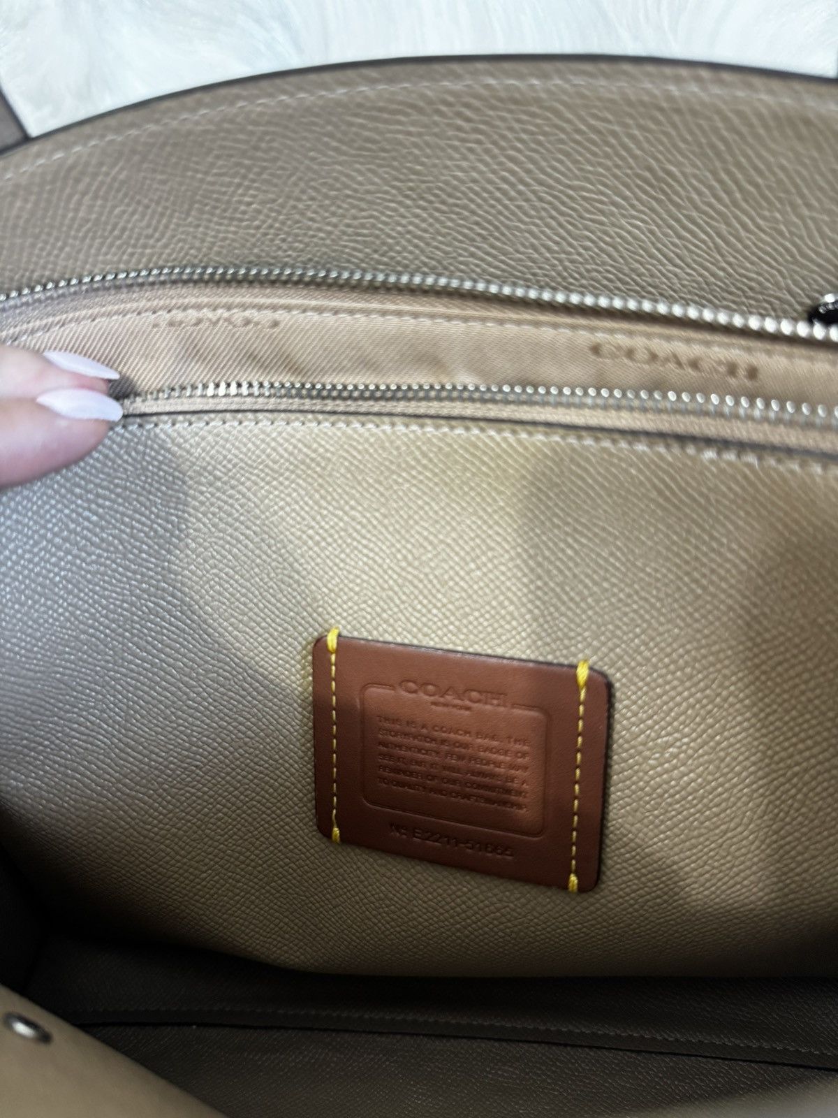 Coach Coach Charlie Leather Bag 28 Khaki Brown Size ONE SIZE - 4 Thumbnail