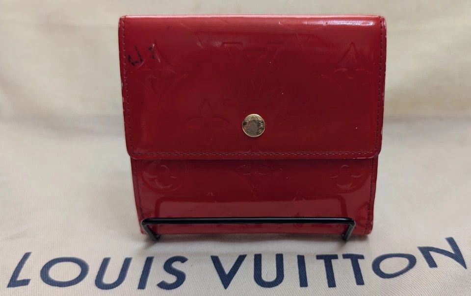 Louis Vuitton Louis Vuitton Wallet Monogram VERNIS Leather Pomme D'amour Size ONE SIZE - 2 Thumbnail