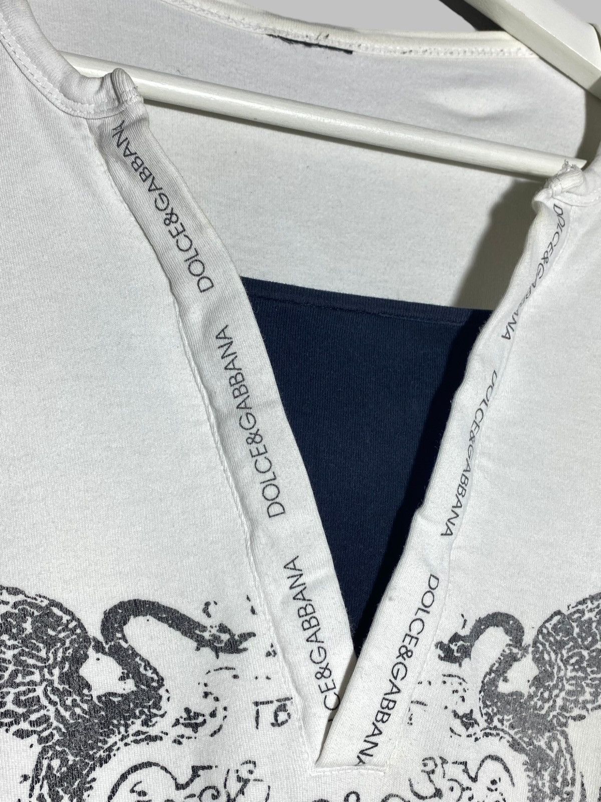 Other 🔥 00s D&G SKULL CROSS WINGS TEE ITALIAN VINTAGE SEXY FIT Size US M / EU 48-50 / 2 - 5 Thumbnail