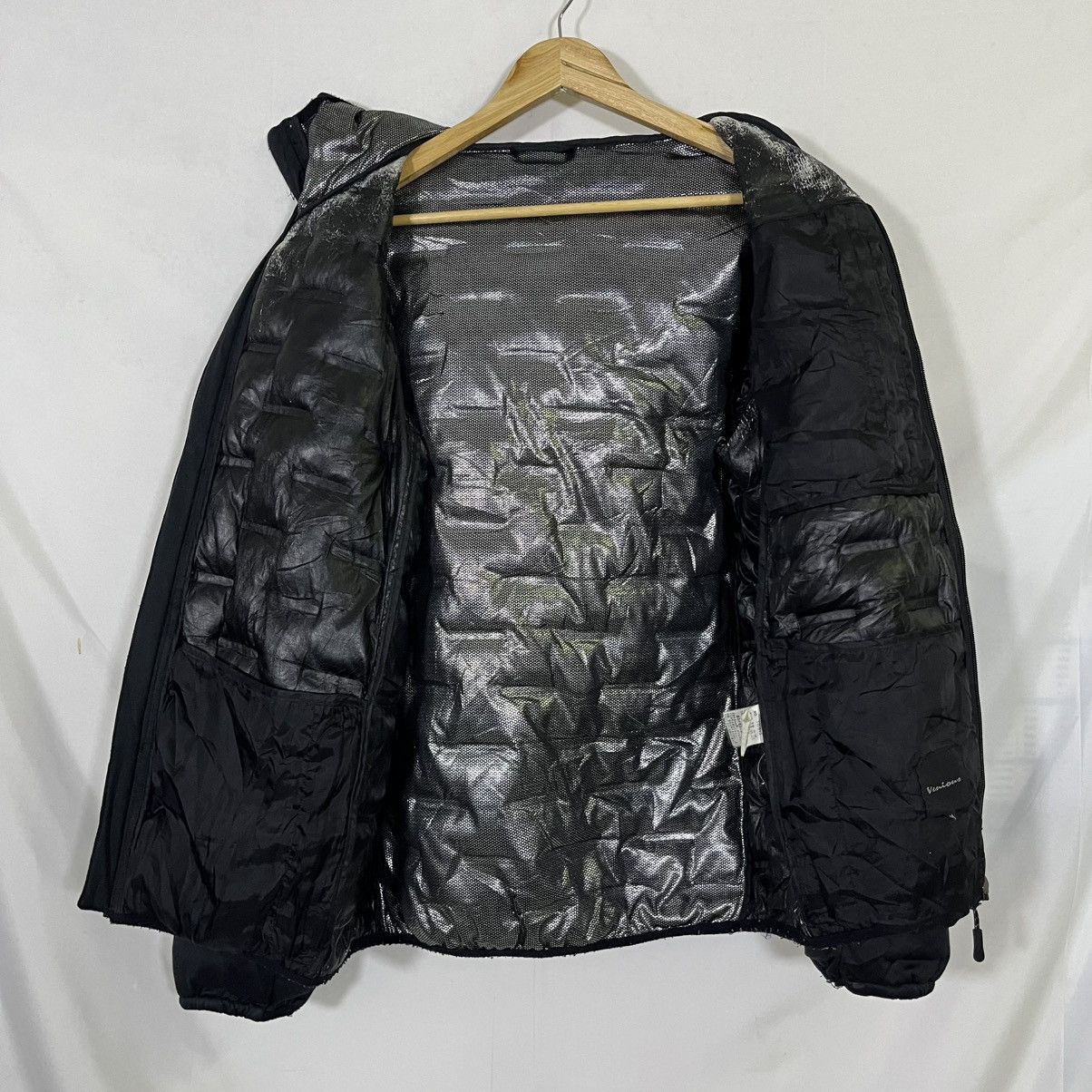 Japanese Brand VINTAGE VENIOUN SLEEK BLACK QUILTED PUFFER JACKET Size US M / EU 48-50 / 2 - 4 Thumbnail