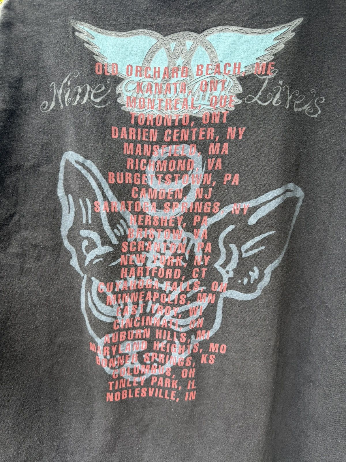 Band Tees Vintage Aerosmith 'Nine Lives Tour 1997' T-shirt Size US XL / EU 56 / 4 - 4 Thumbnail