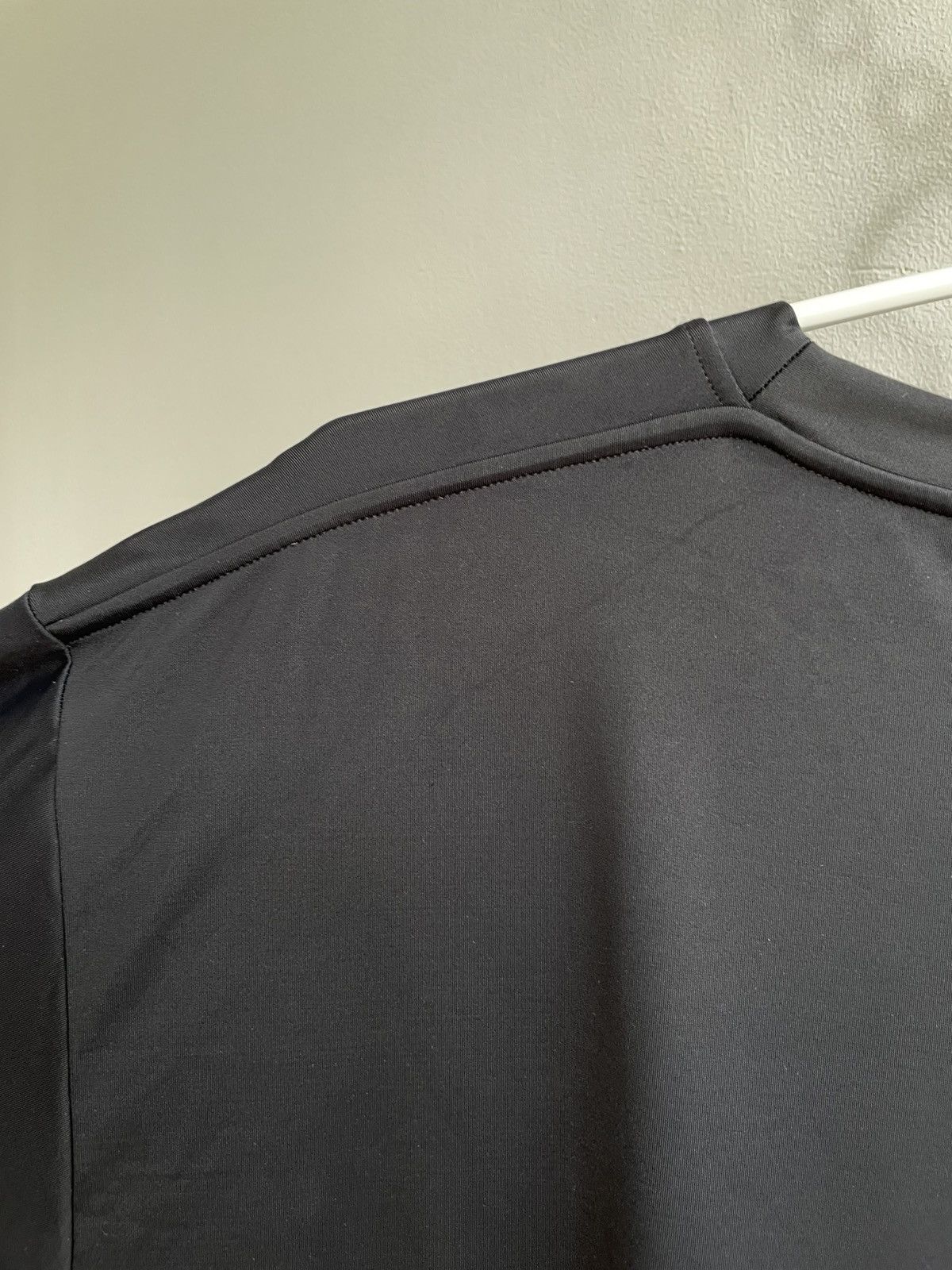 Versace RARE Versace Greca-trim T shirt Tee Black Size US M / EU 48-50 / 2 - 15 Thumbnail