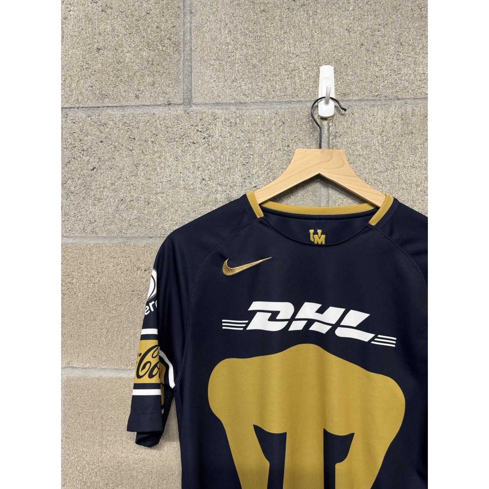 Nike Nike Puma DHL Soccer Jersey Herbalife Men Medium 2017 Size US M / EU 48-50 / 2 - 3 Thumbnail