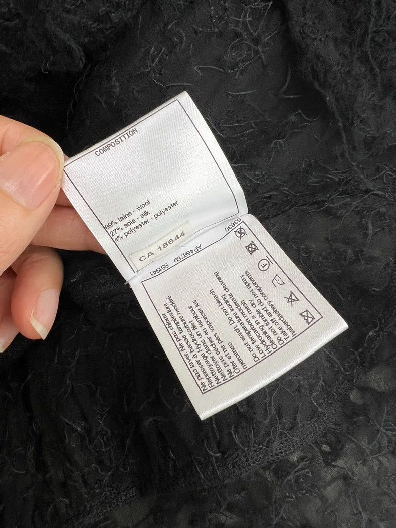 Chanel Chanel 22A black fur coat Size XS / US 0-2 / IT 36-38 - 6 Thumbnail