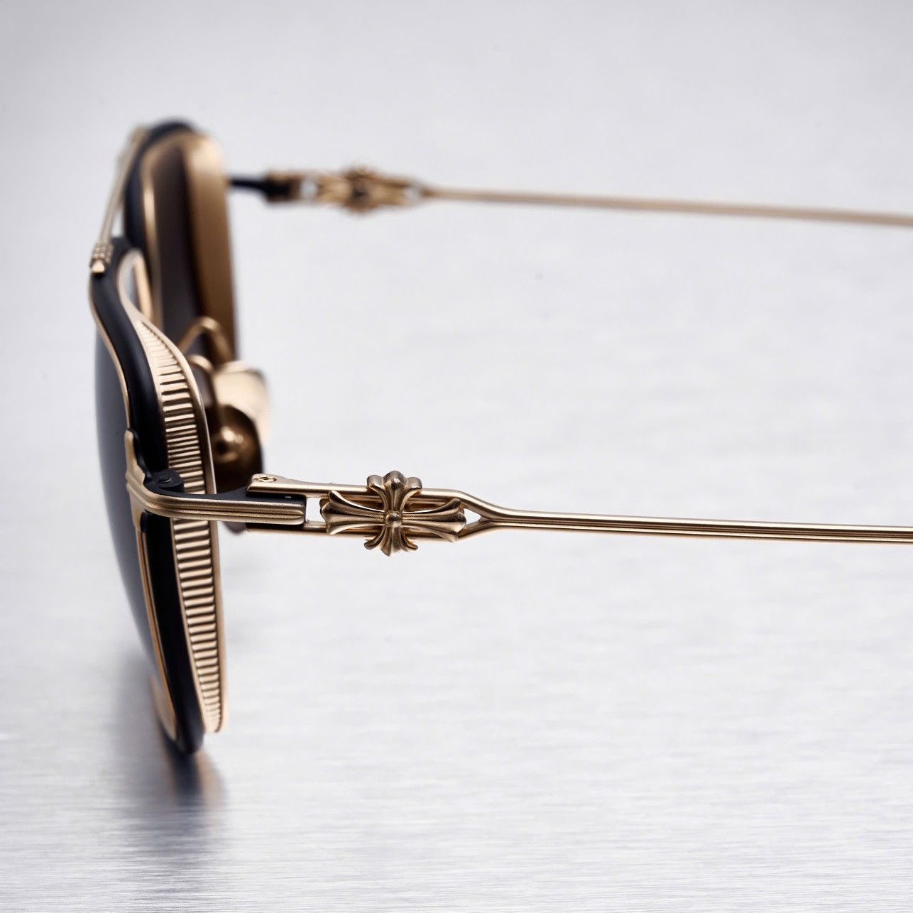 Chrome Hearts CHROME HEARTS HUMPSTER MATTE BLACK/ GOLD PLATED SUNGLASSES Size ONE SIZE - 3 Thumbnail