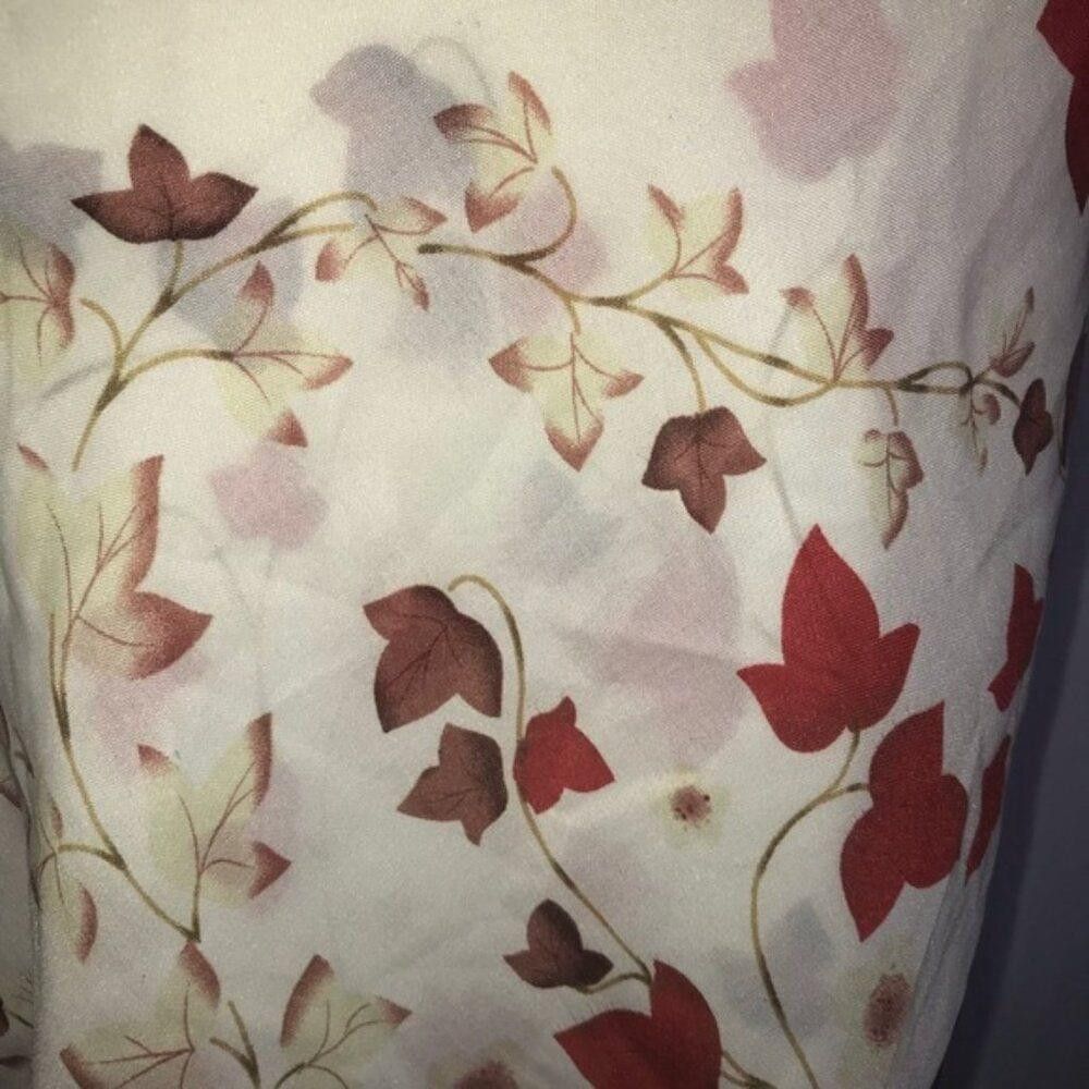 The Unbranded Brand Red & black Square leaf scarf Size ONE SIZE - 1 Thumbnail