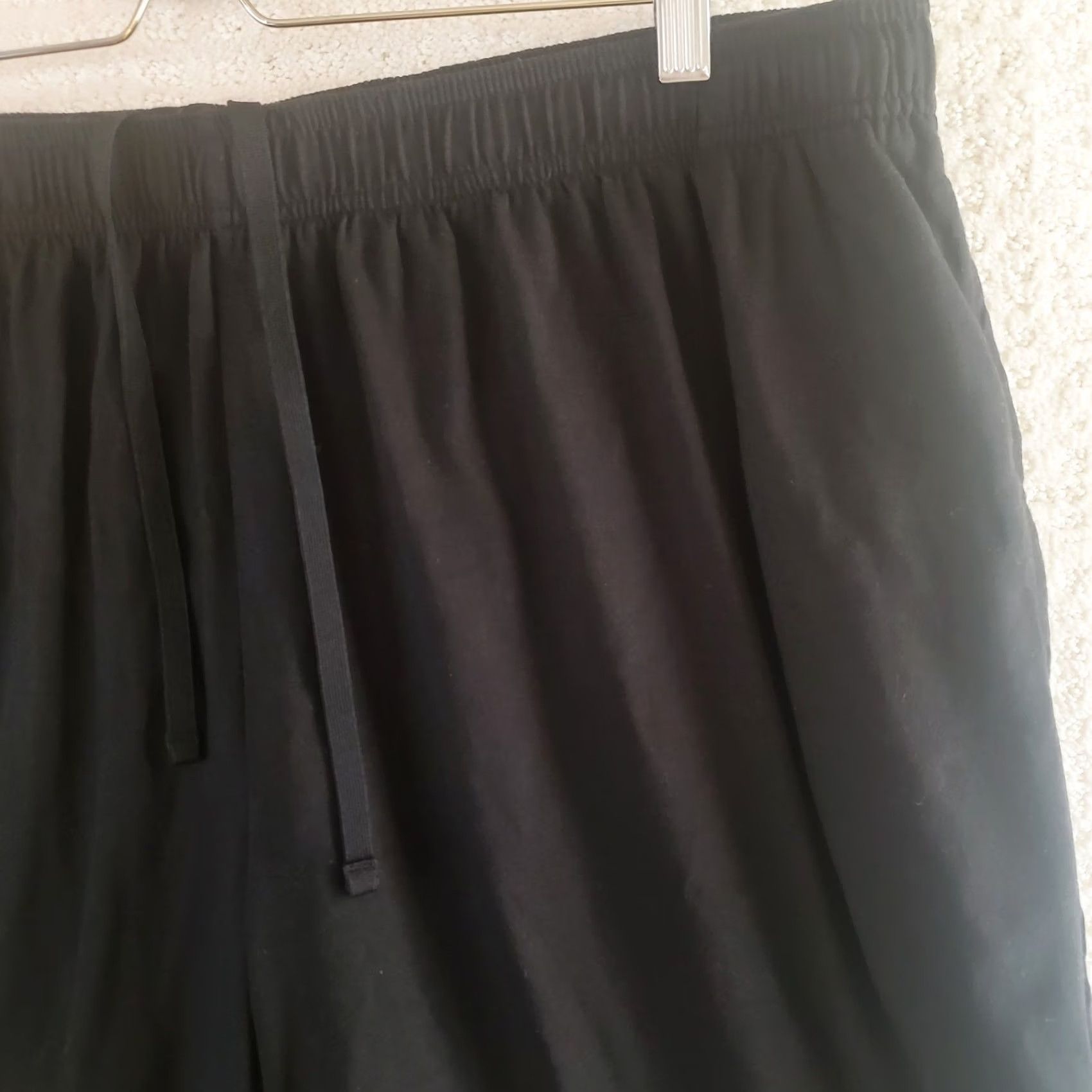 Athletic Works Athletic Works Shorts Men’s 2XL Black Athletic Gym Elastic Waist Drawstring Size US 39 - 4 Thumbnail