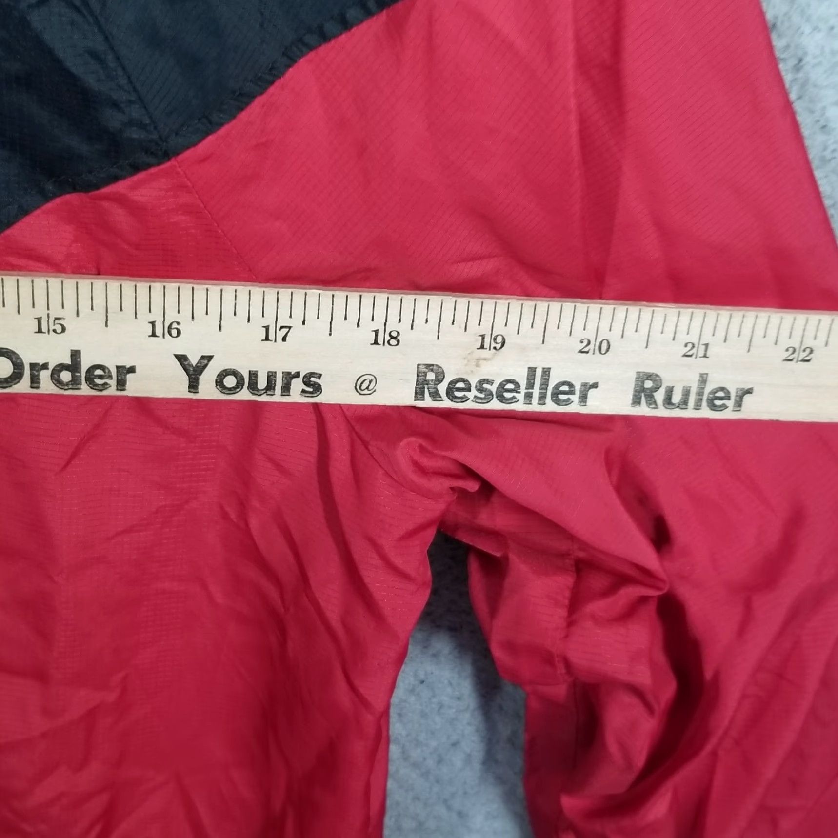 Umbro VINTAGE Umbro Jacket Windbreaker Adult Small Red Geometric 80s 90s Retro Sports Mens Size US S / EU 44-46 / 1 - 7 Thumbnail