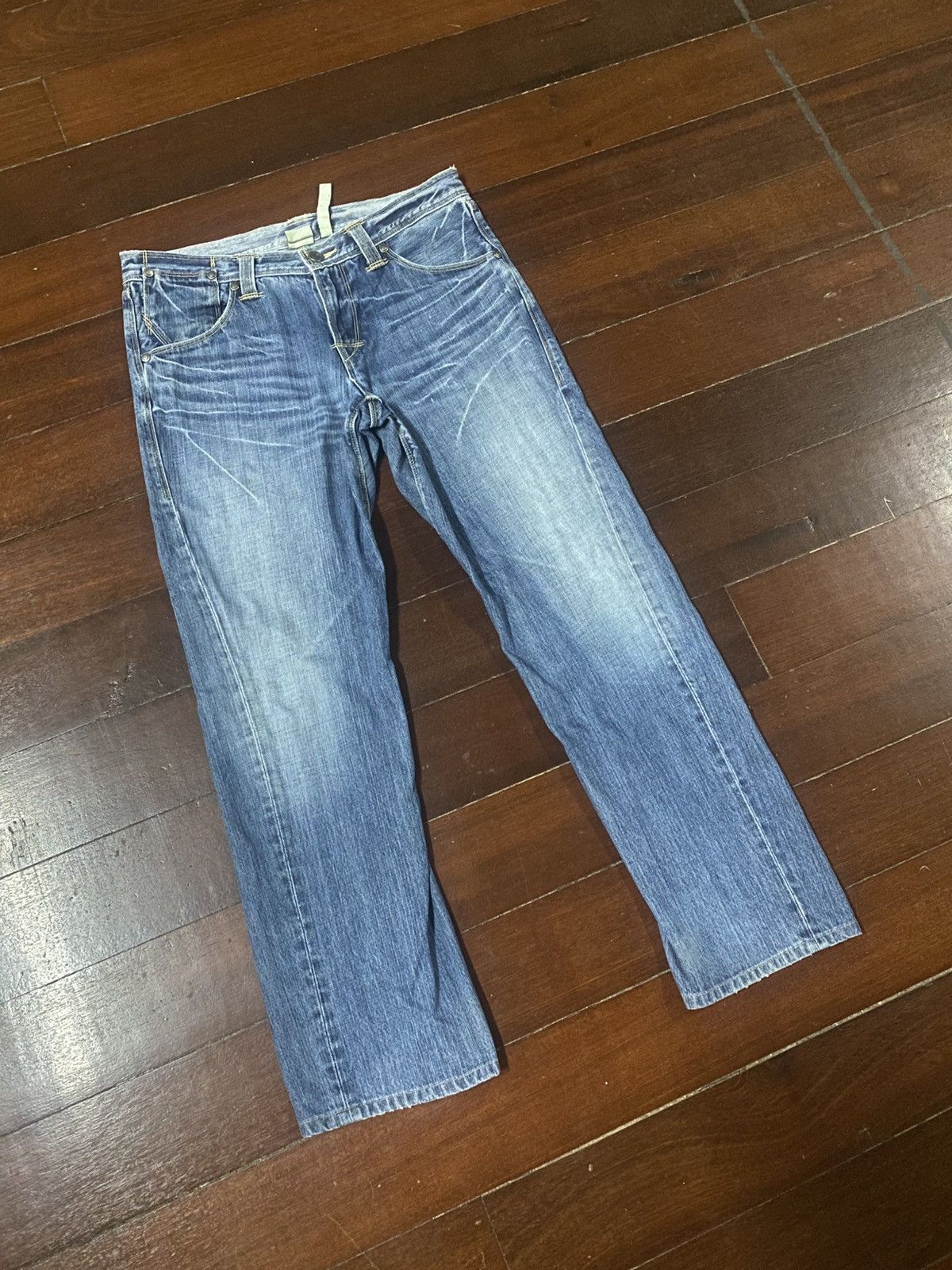 Levi's Vintage Clothing Levis Engineered 1999 mud wash flare Faded Baggy Jeans Size US 35 - 2 Thumbnail