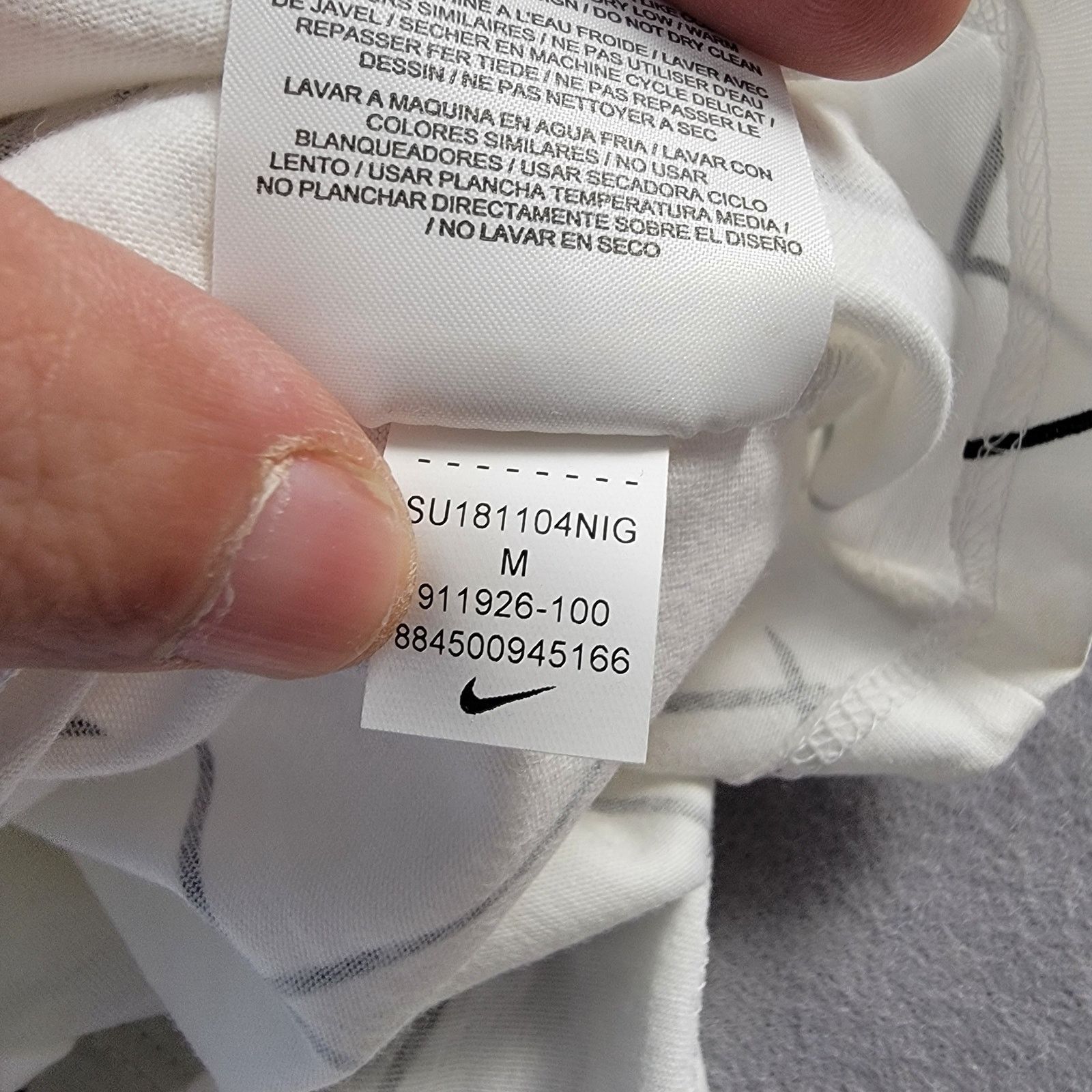 Nike Nike Air Force 1 Graphic Tee Mens Medium White NWT 445 Size US M / EU 48-50 / 2 - 6 Thumbnail
