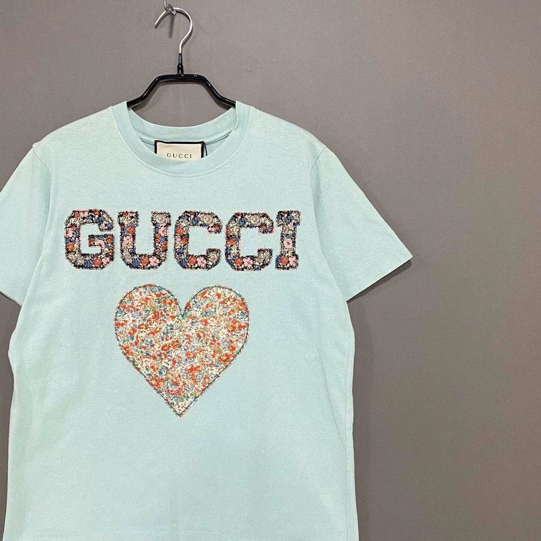 Gucci Gucci Love logo light green short sleeves 2506-Nextarrow Size US XS / EU 42 / 0 - 2 Thumbnail