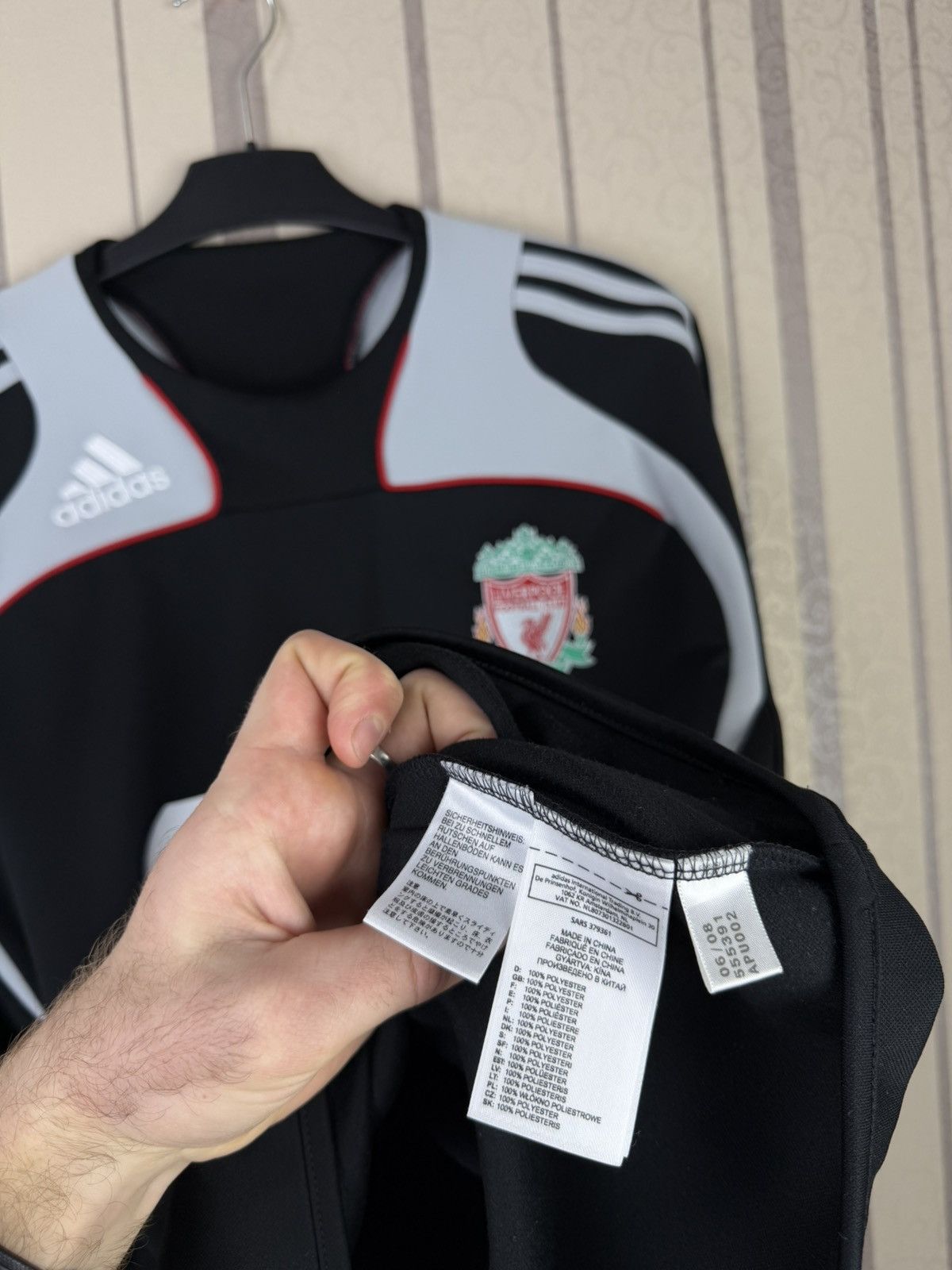 Adidas Vintage Adidas Liverpool Football Sweatshirt Soccer Track Size US M / EU 48-50 / 2 - 5 Thumbnail