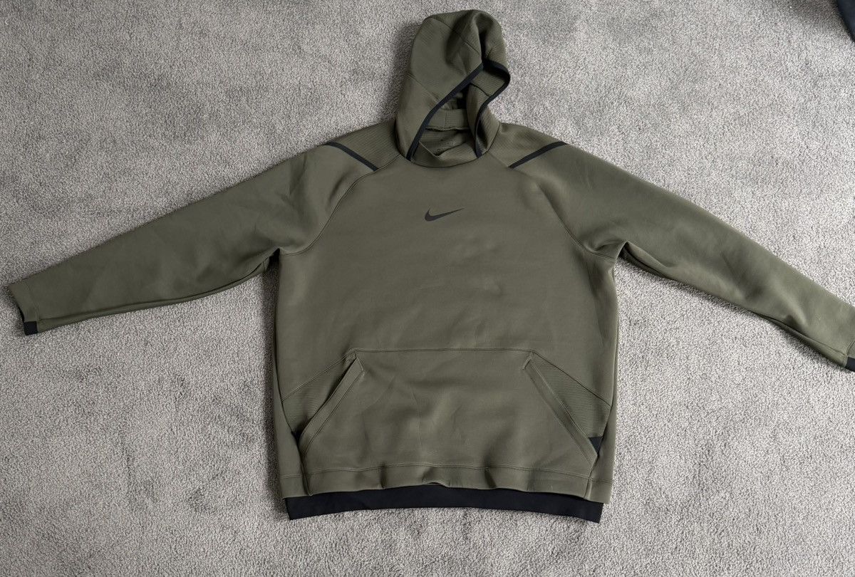 Nike Nike pro hoodie Size US XL / EU 56 / 4 - 1 Thumbnail